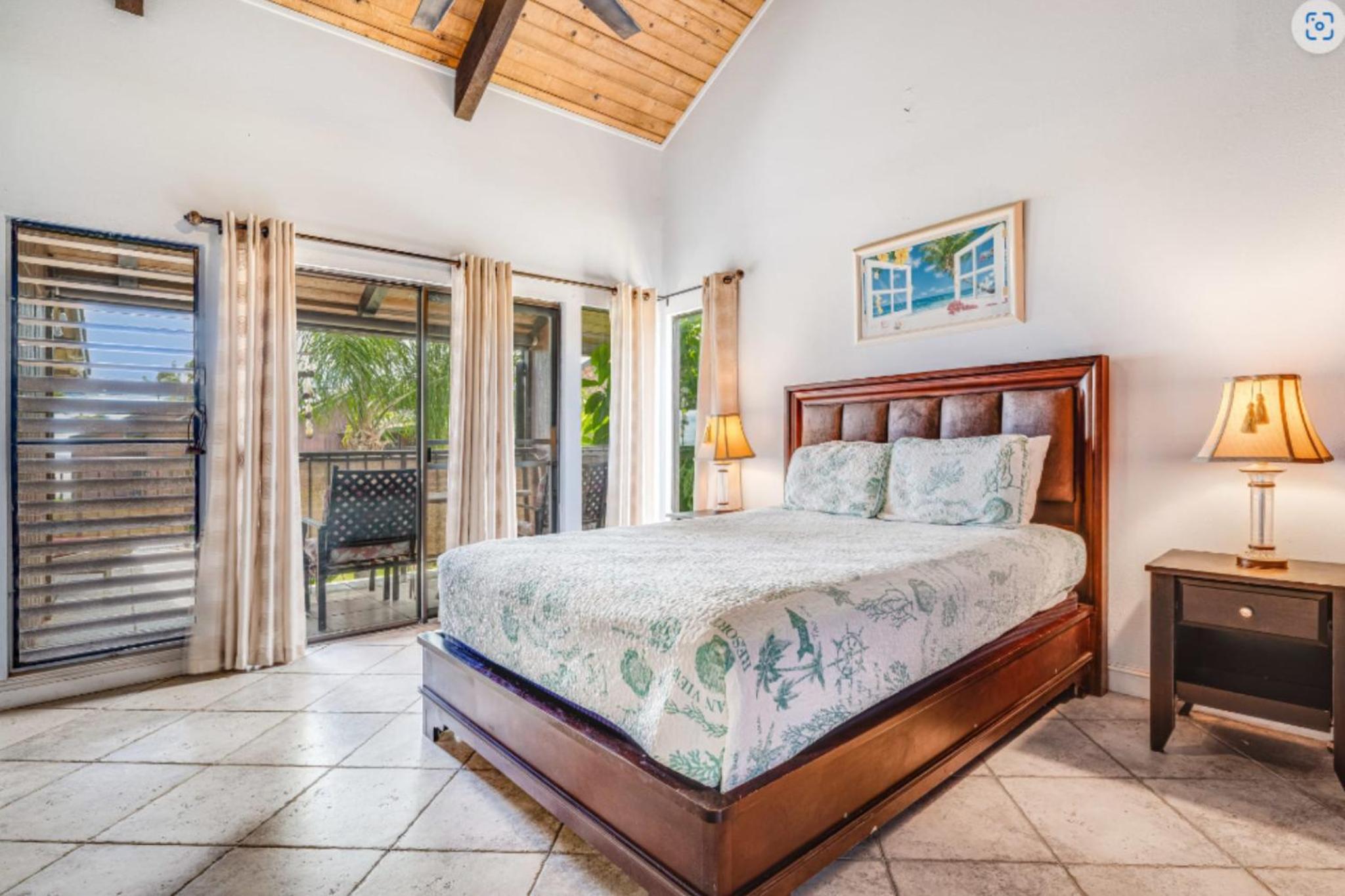 Two-Bedroom Apartment with Ocean View photo 2