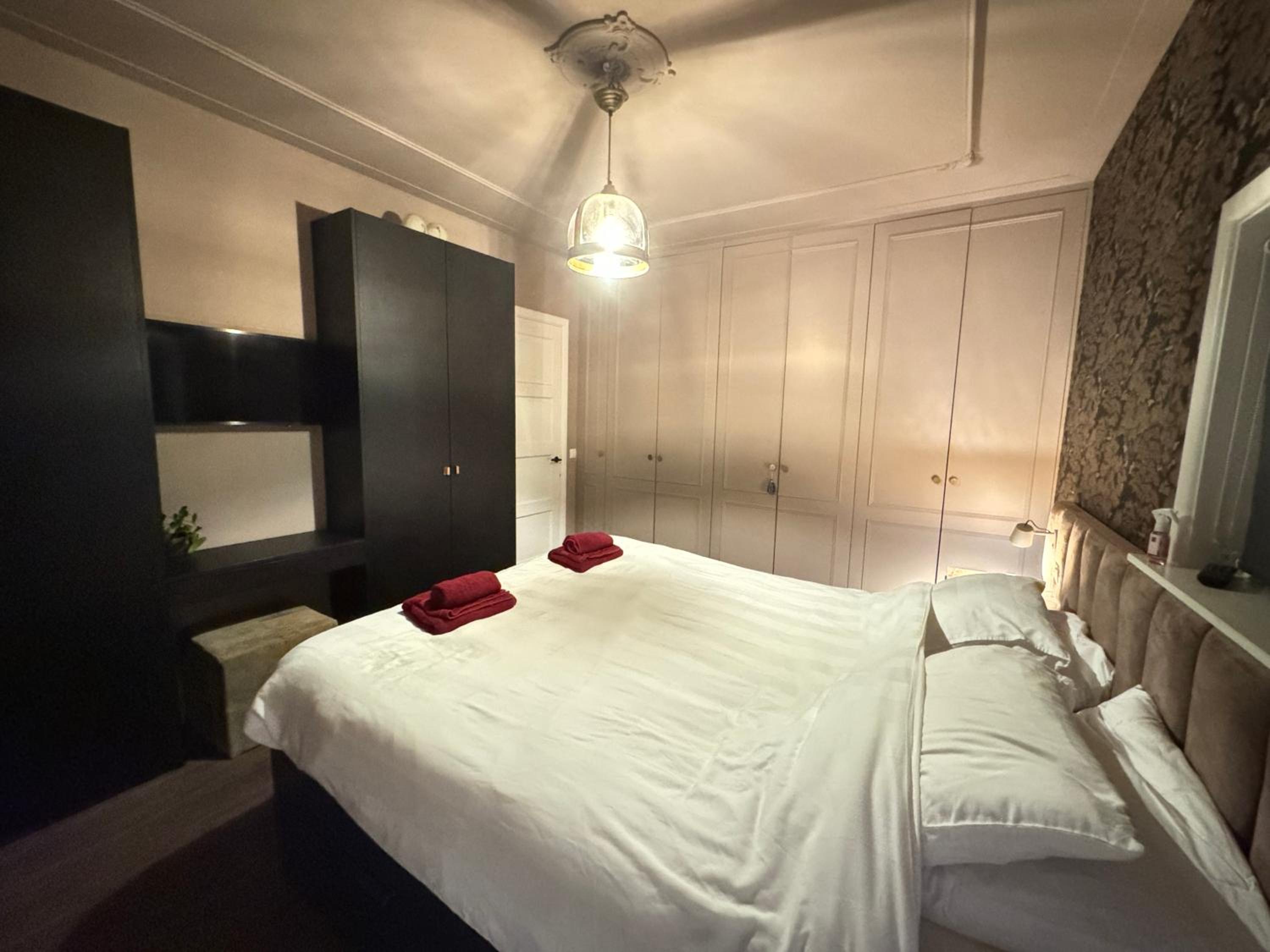 One-Bedroom House photo 1