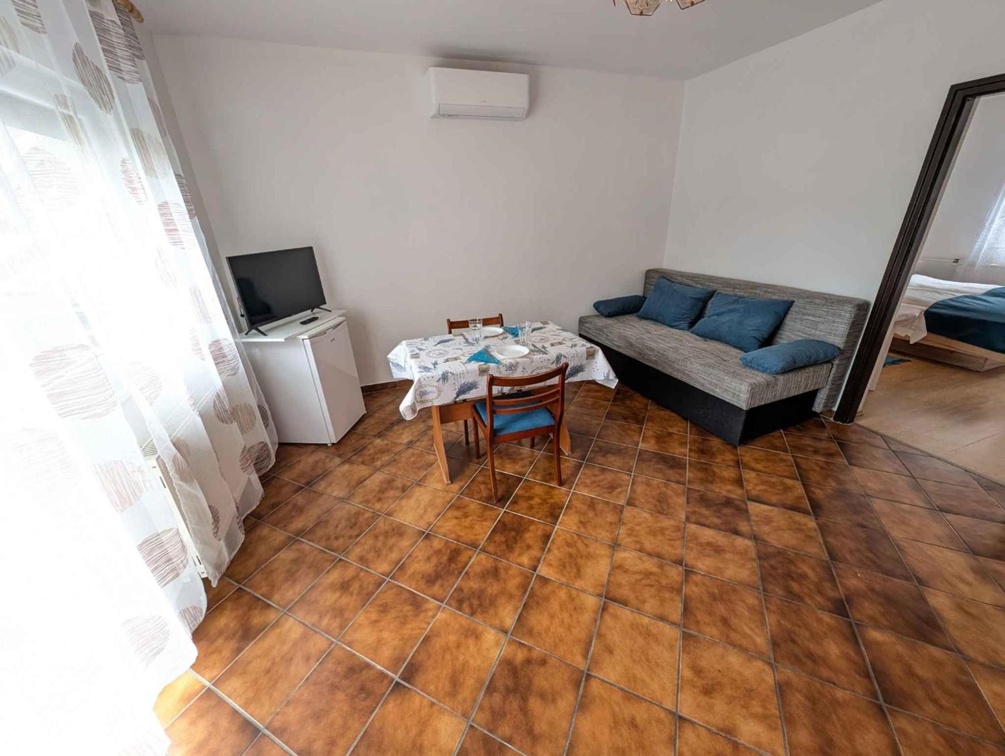Apartment 2 photo 1