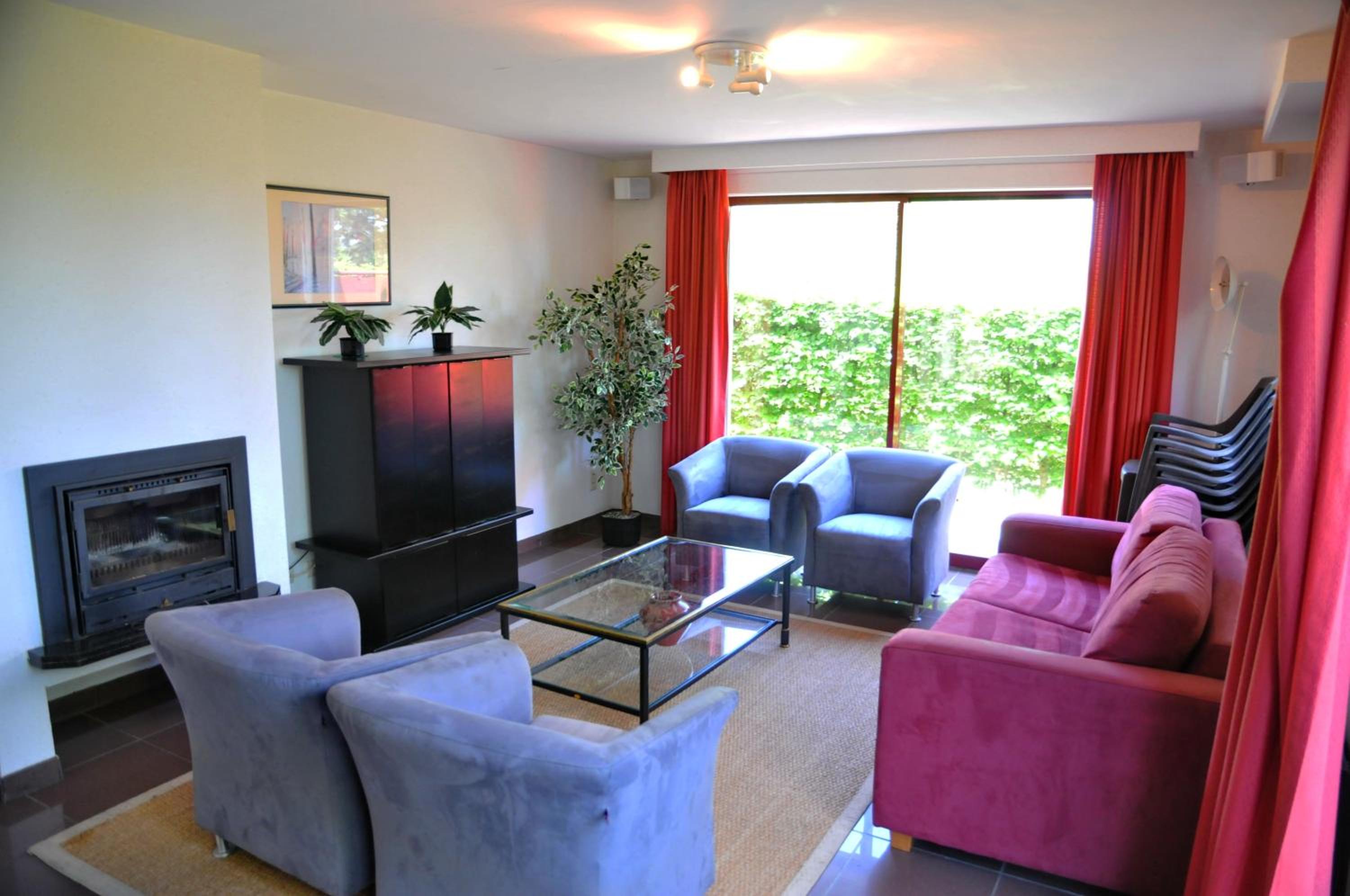 Apartment Two-Bedroom Ground Floor (6 Adults) photo 3