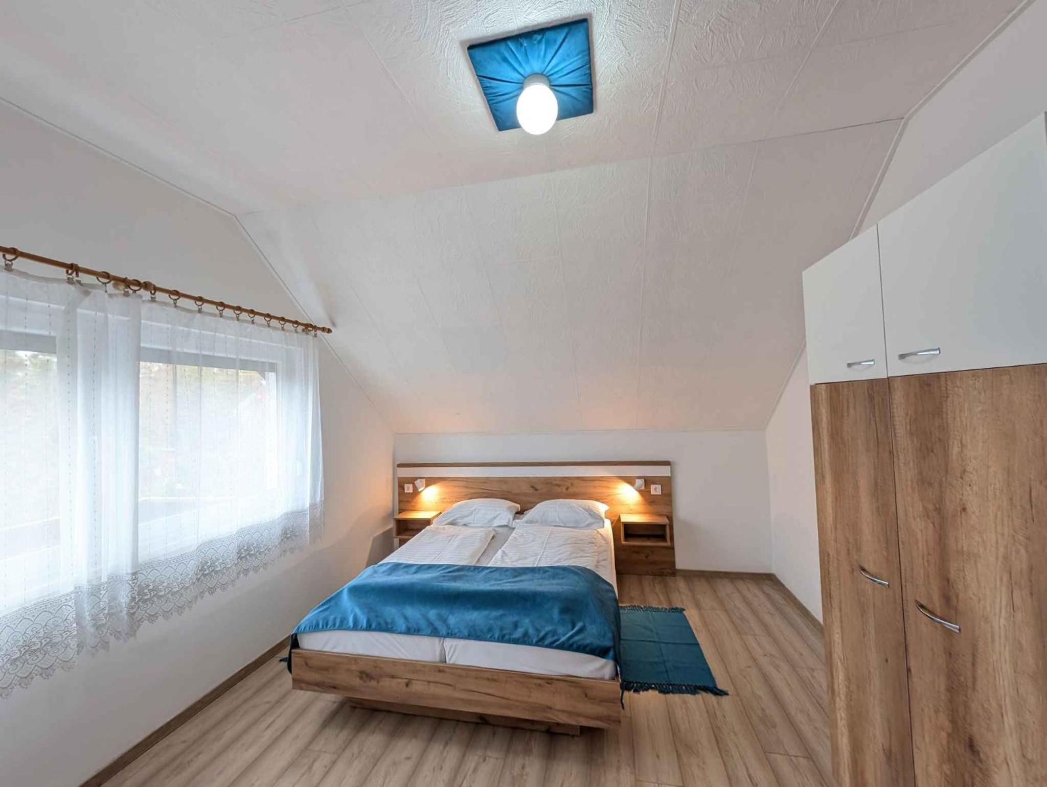 Apartment photo 2