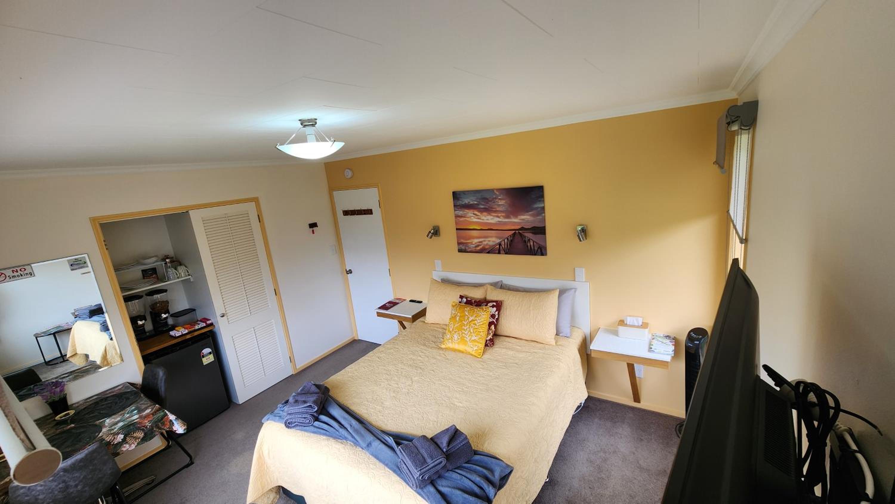Deluxe Queen Room photo 3