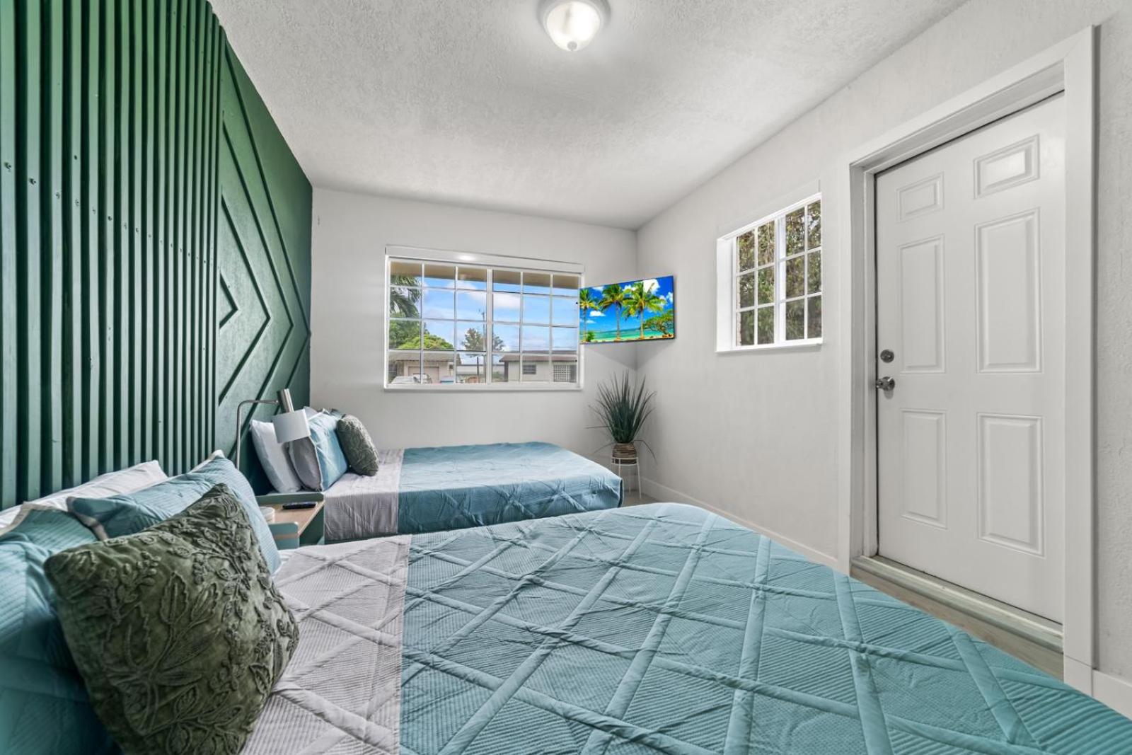Four-Bedroom House photo 1