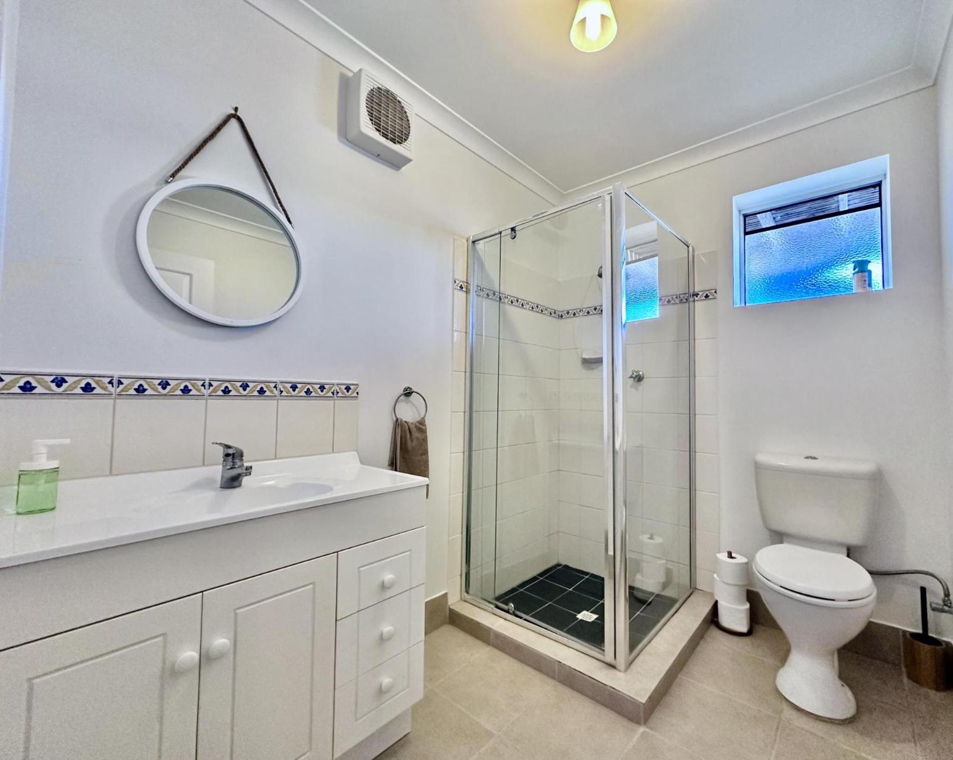 Studio Apartment photo 3