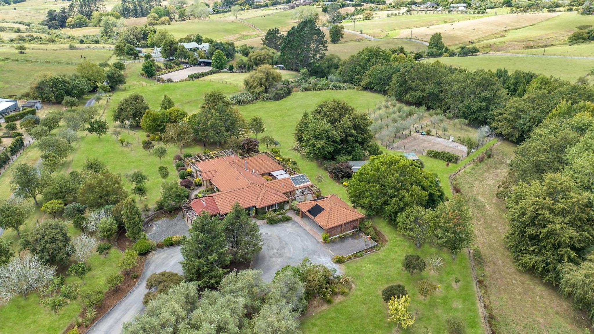 Villa photo 1