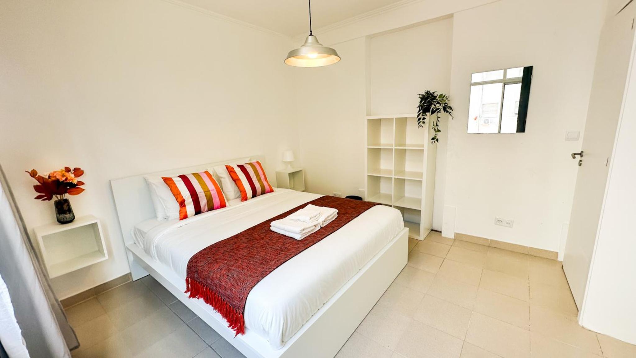 Double or Twin Room with Private Bathroom photo 2