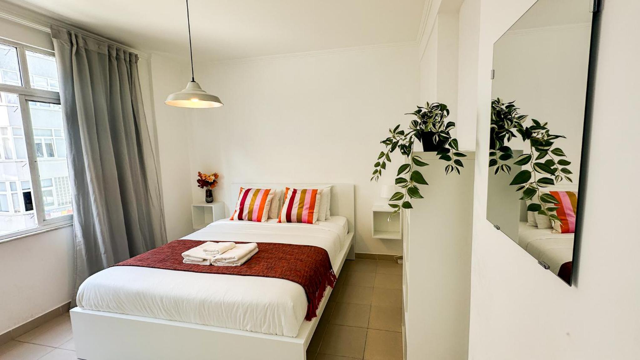 Double or Twin Room with Private Bathroom photo 3