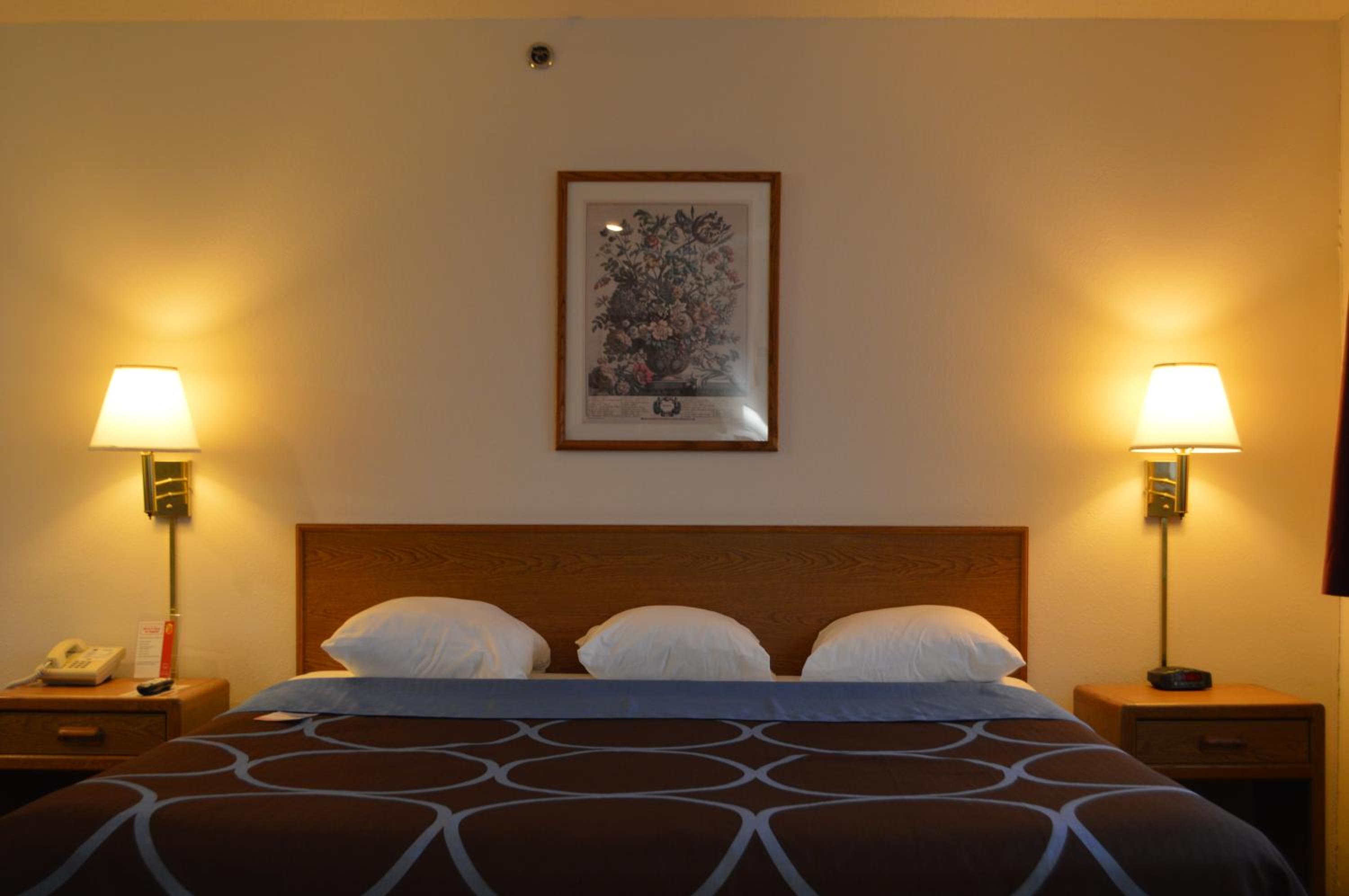 King Studio Suite - Non-Smoking - Photo 5