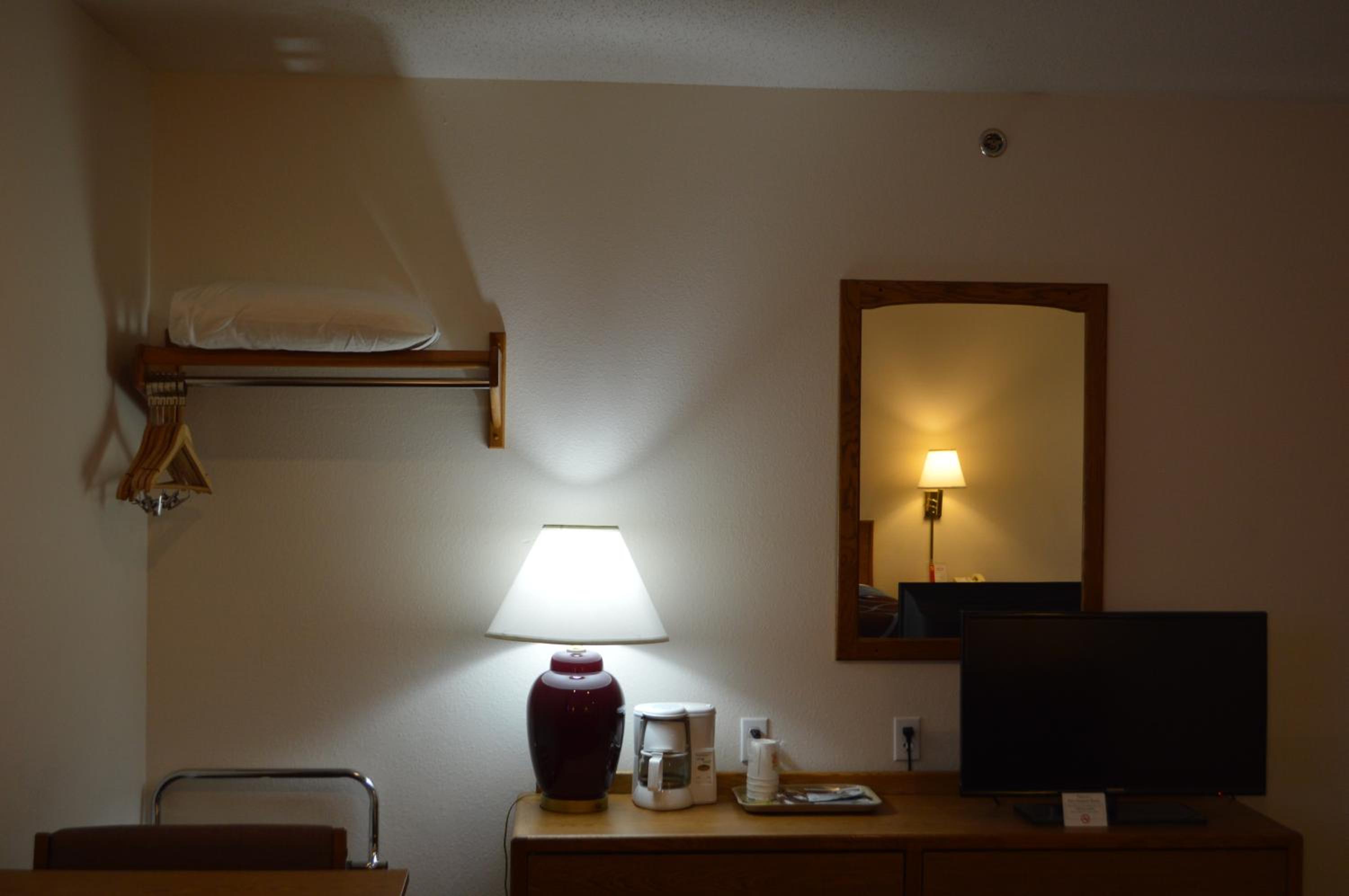 King Studio Suite - Non-Smoking - Photo 6