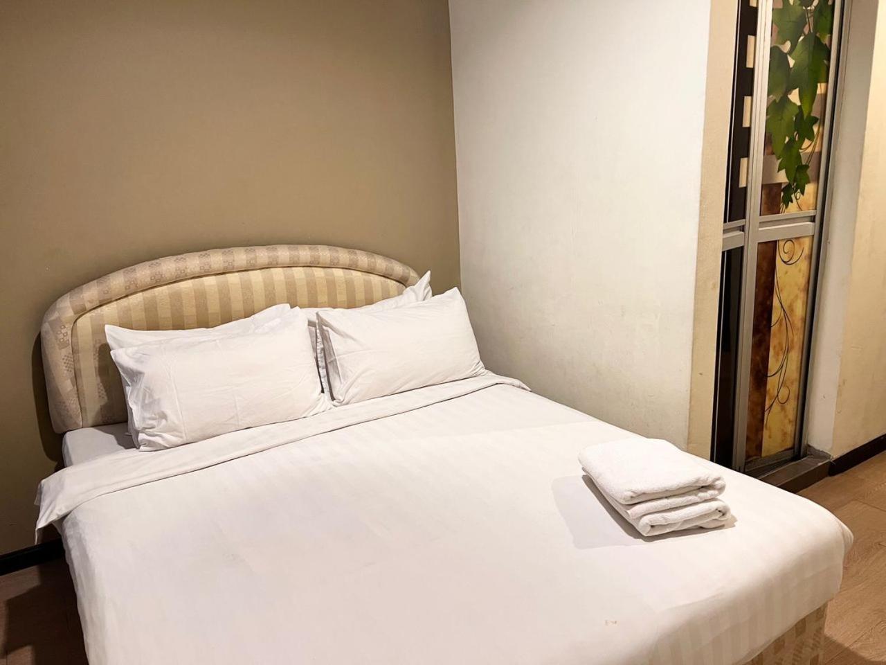 Standard Double Room photo 3