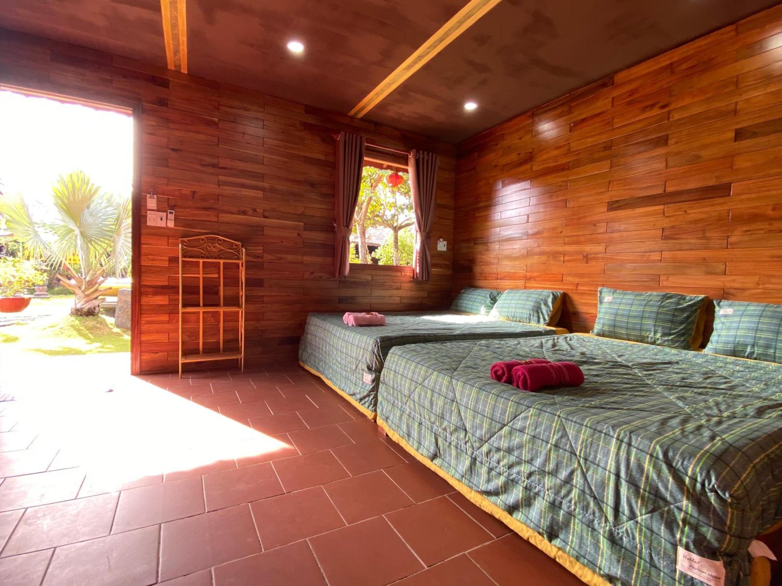 Superior Quadruple Room photo 2
