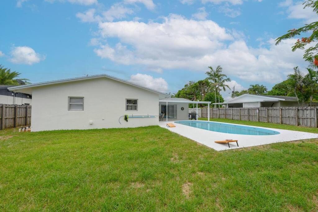 Four-Bedroom House photo 2