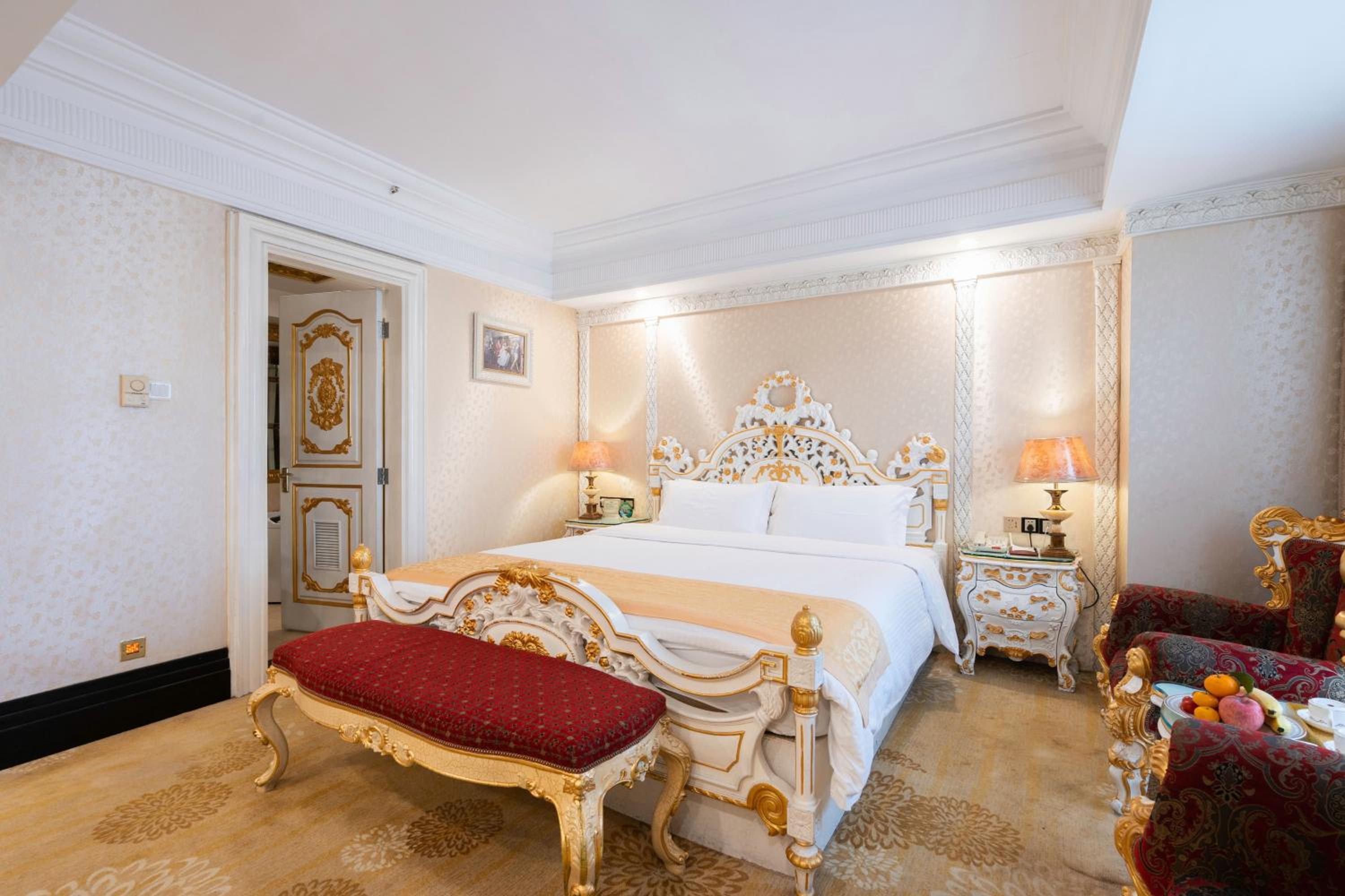Standard King Room