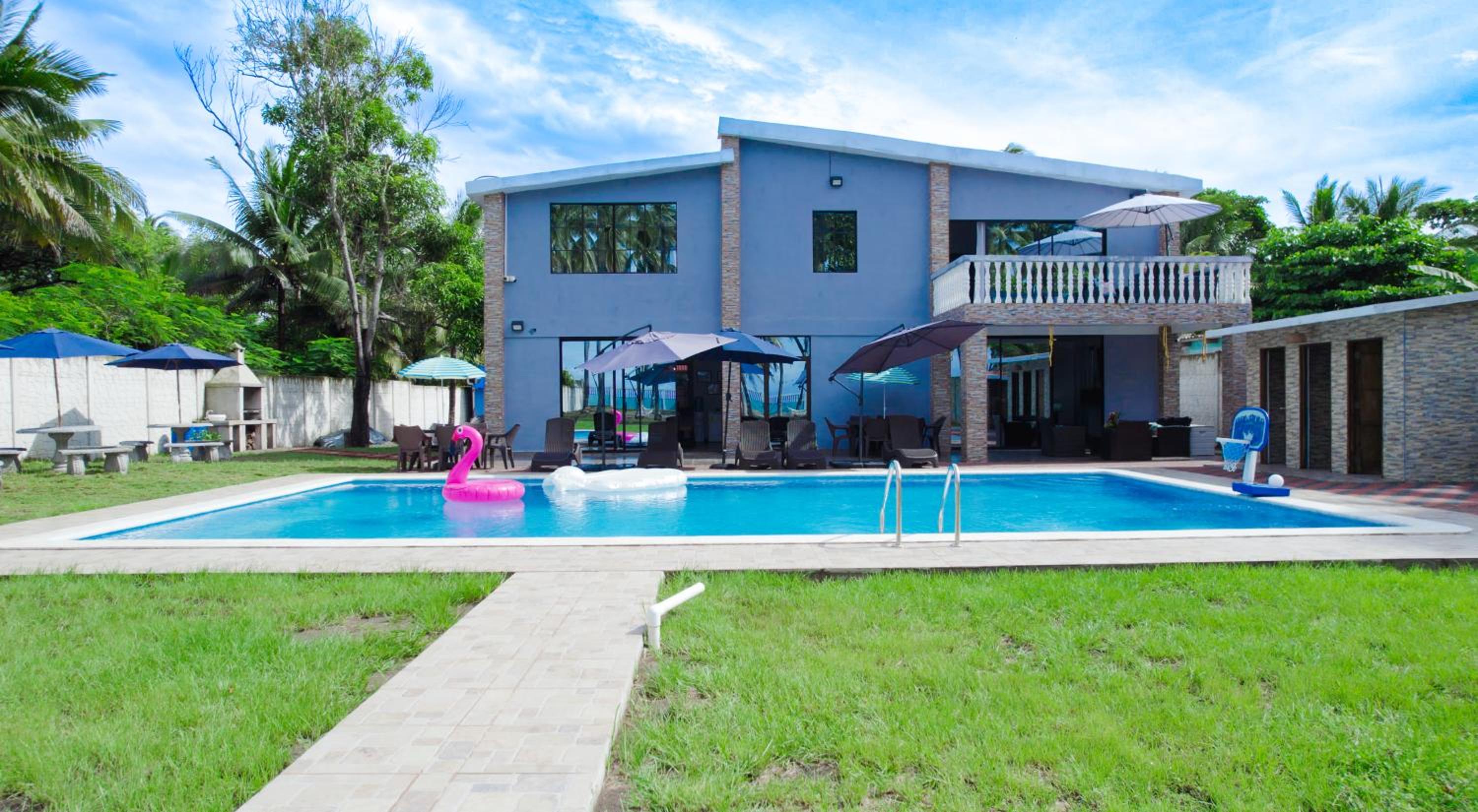 Villa photo 1