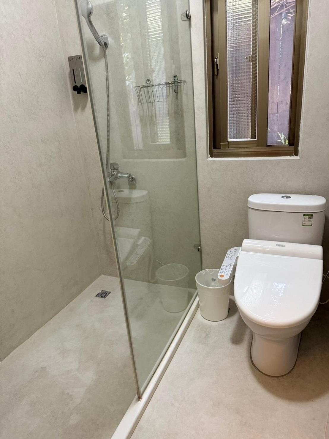 Standard Double Room - Photo 7