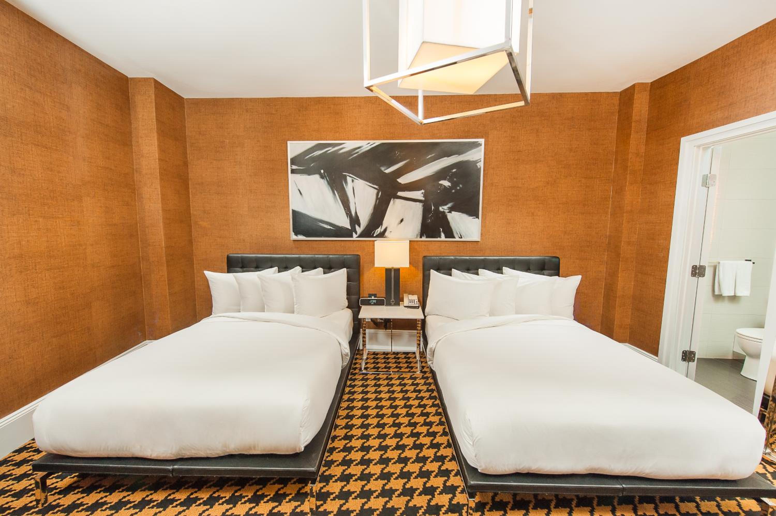 Deluxe Double Room with Two Double Beds - Photo 3