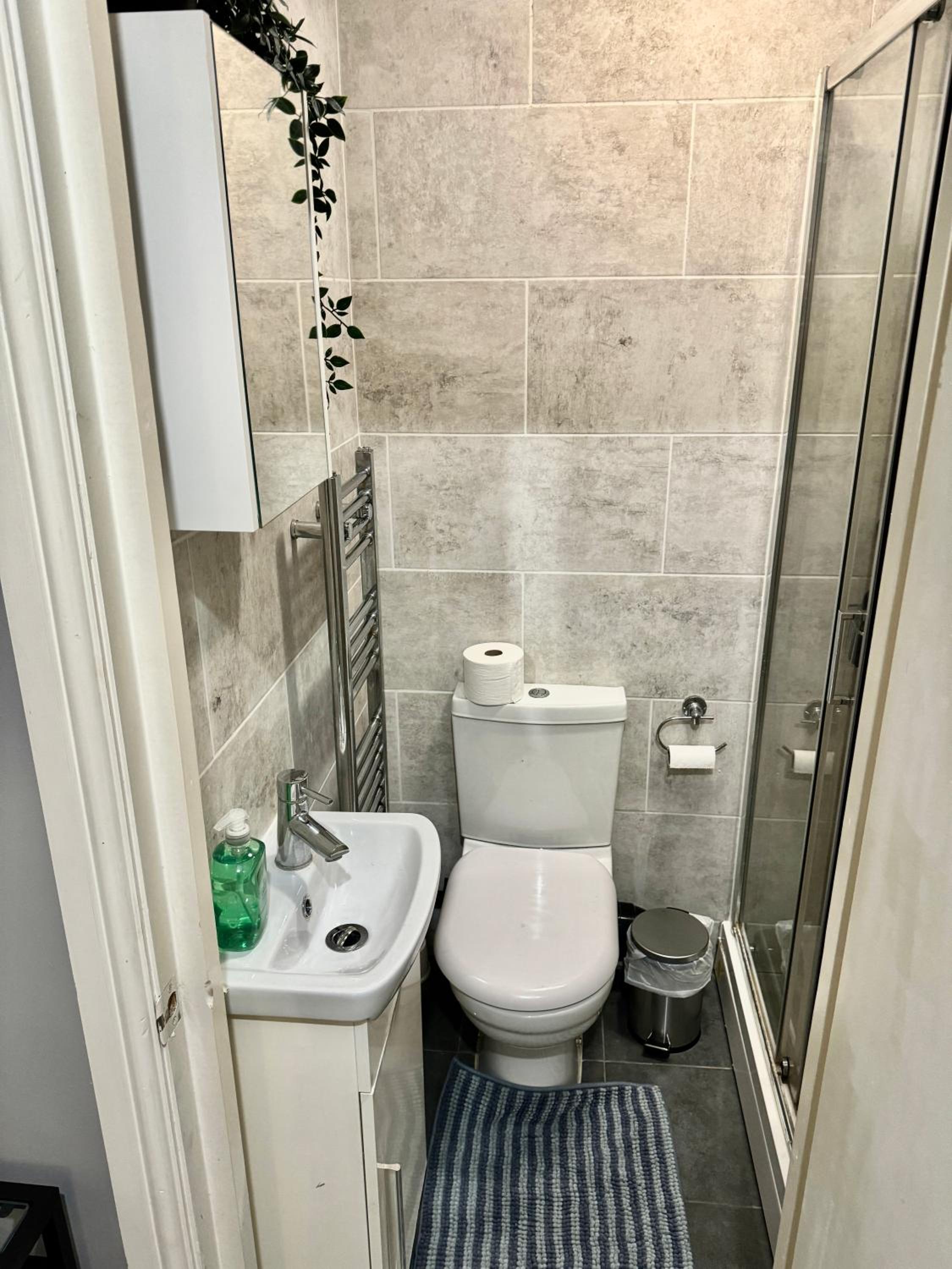 Triple Room with Private Bathroom photo 2