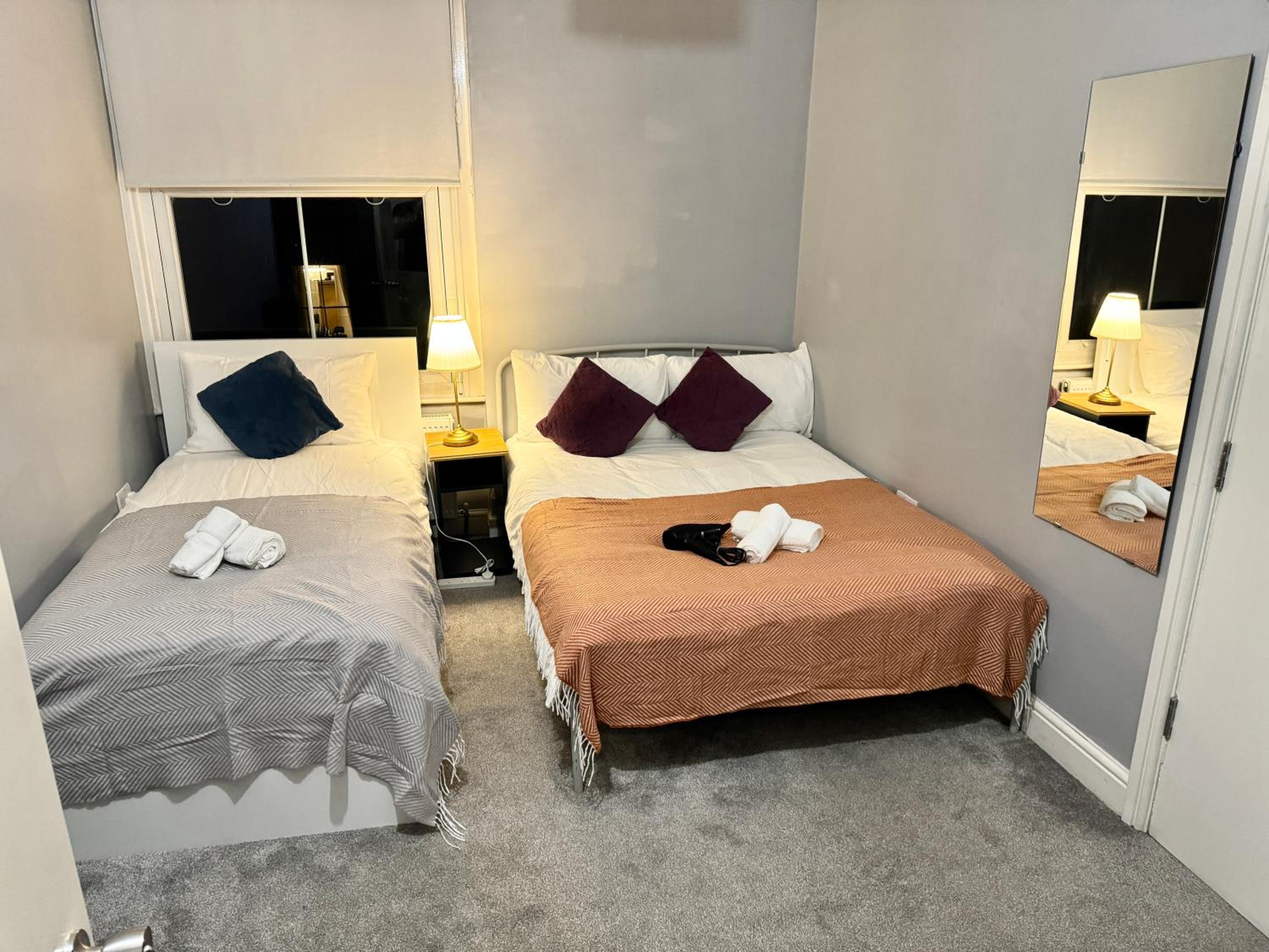 Triple Room with Private Bathroom photo 1