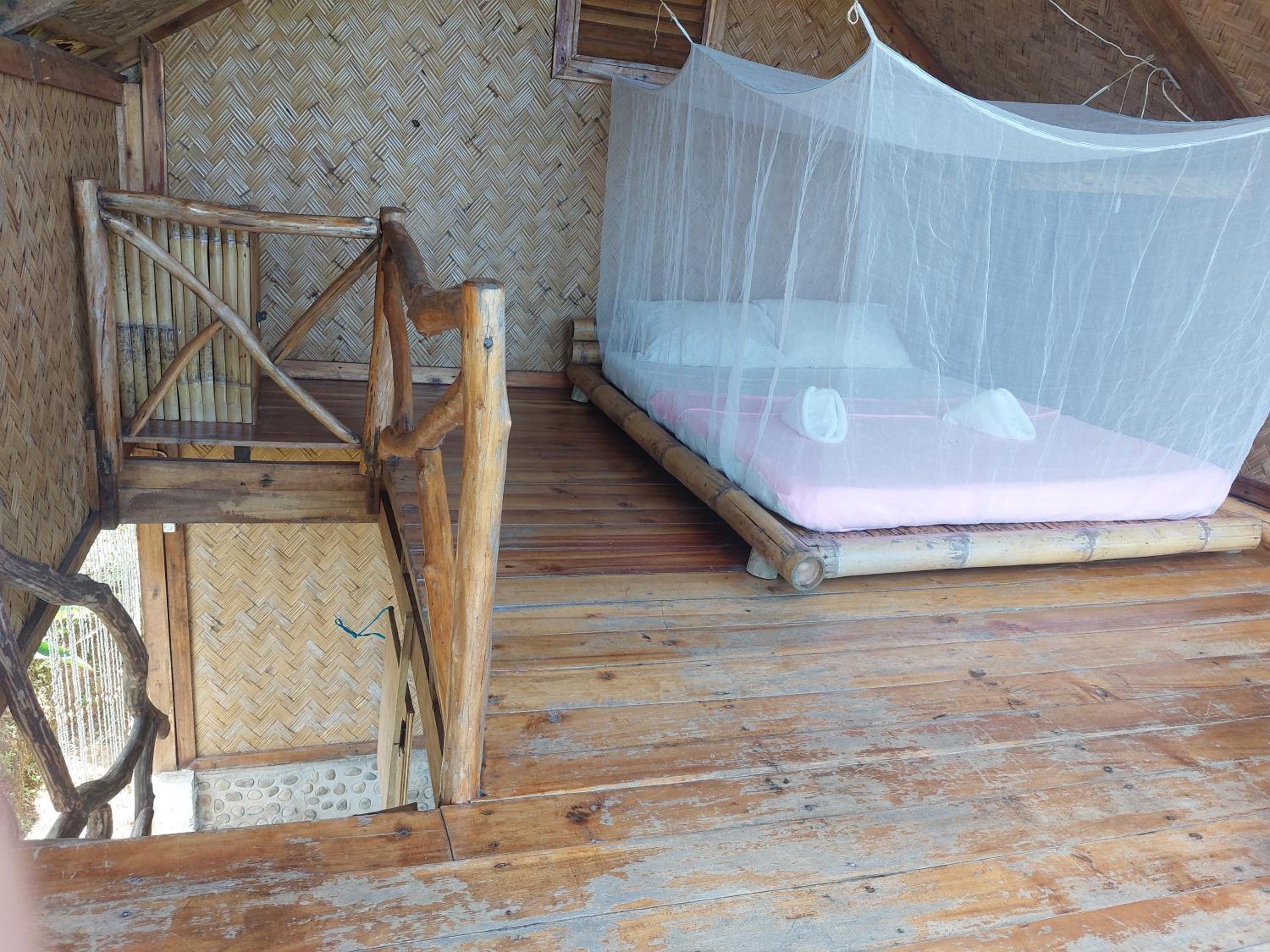 Double Room with Balcony and Sea View - Photo 3