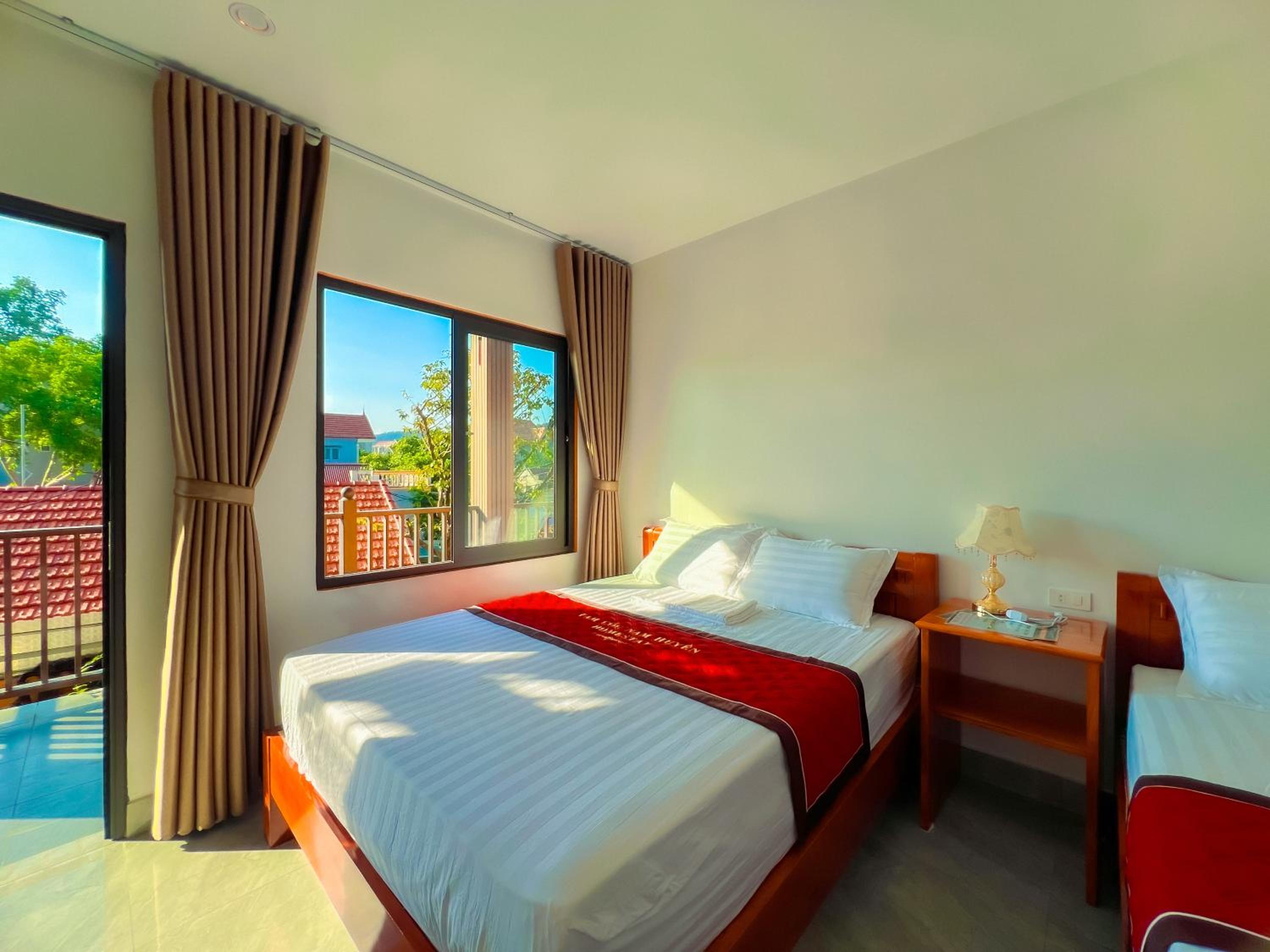 Deluxe Queen Room With Two Queen Beds photo 1