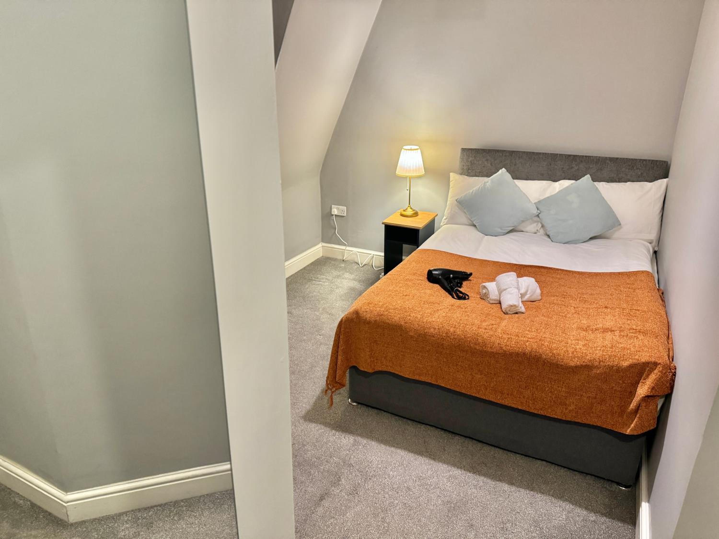 Triple Room with Private Bathroom photo 1