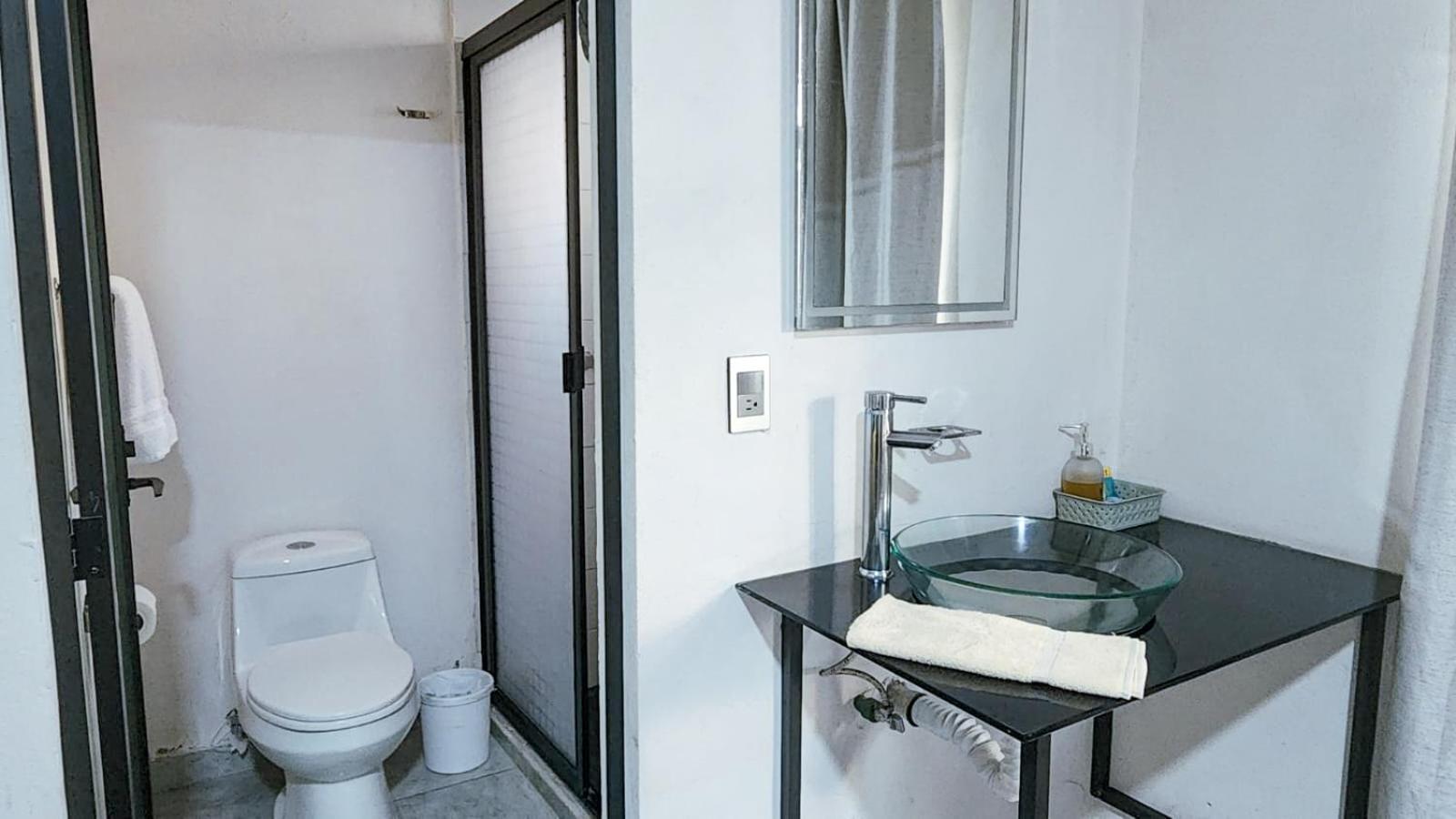 Standard Double or Twin Room - Photo 5