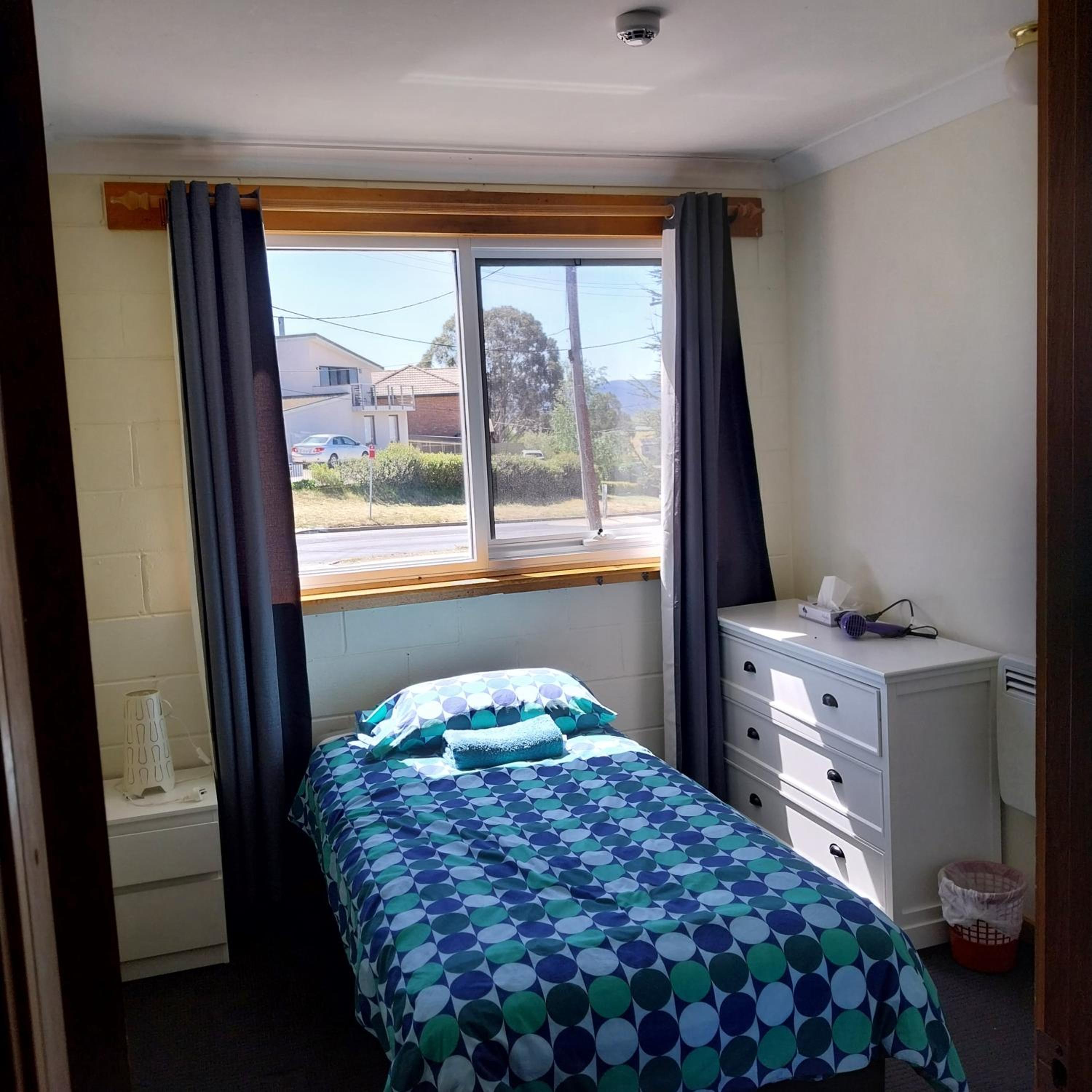 Budget Single Room photo 2