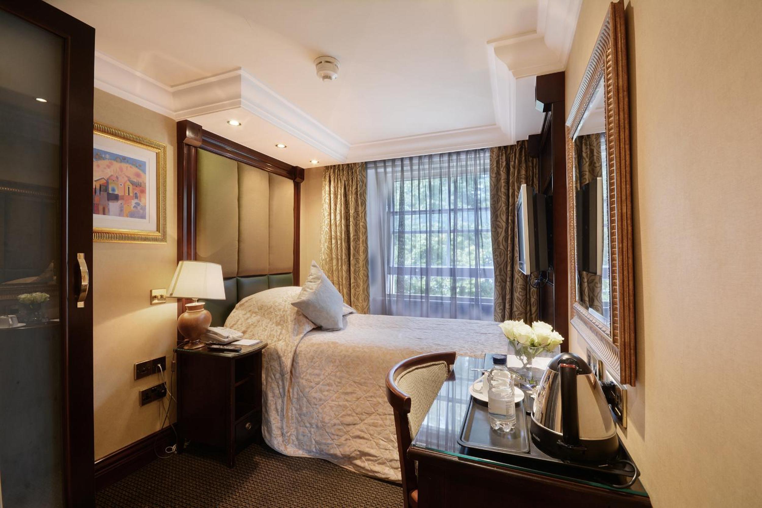 Executive Double Room photo 3