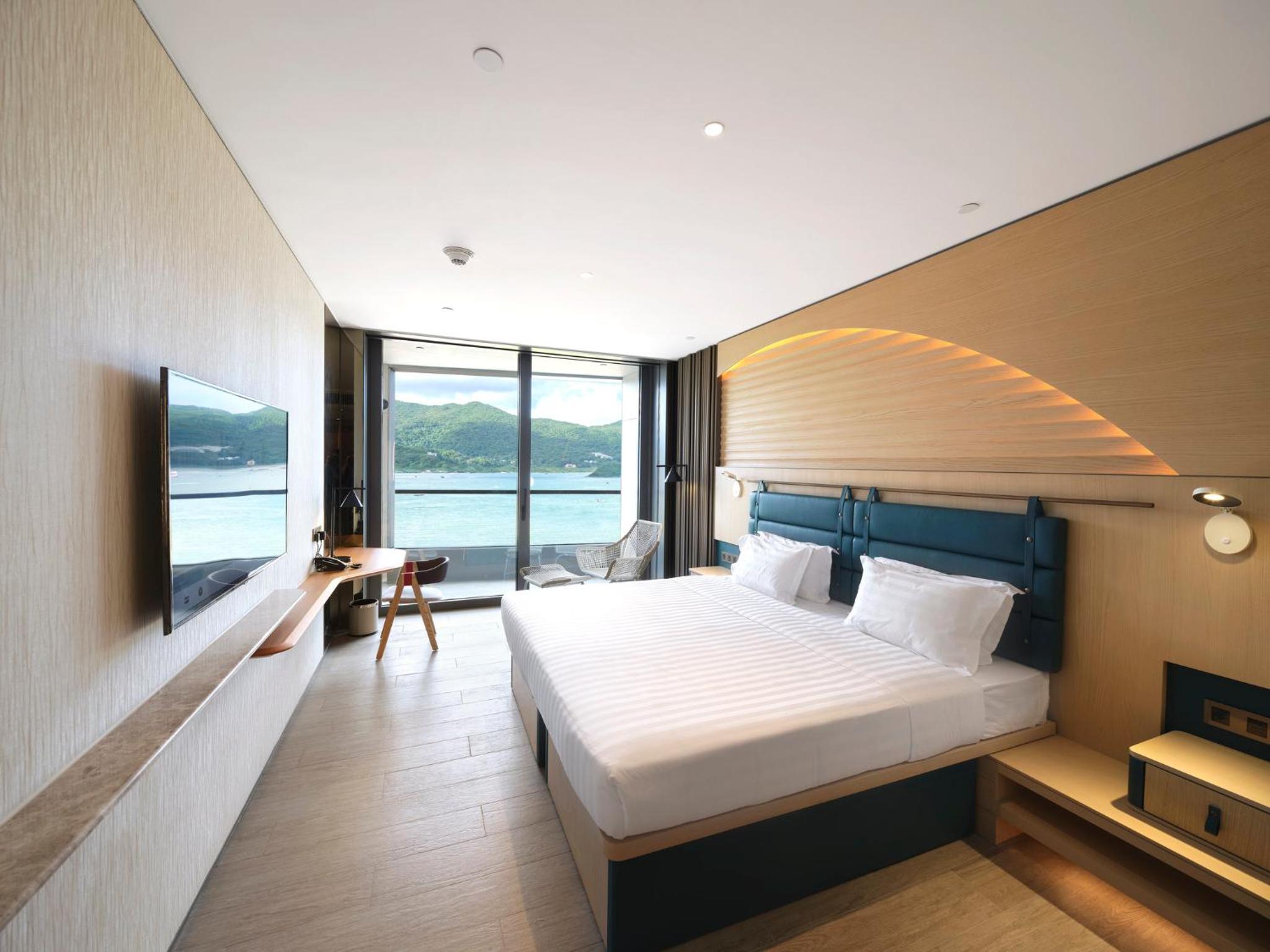 King Room with Balcony and Sea View King Room with Balcony and Sea View