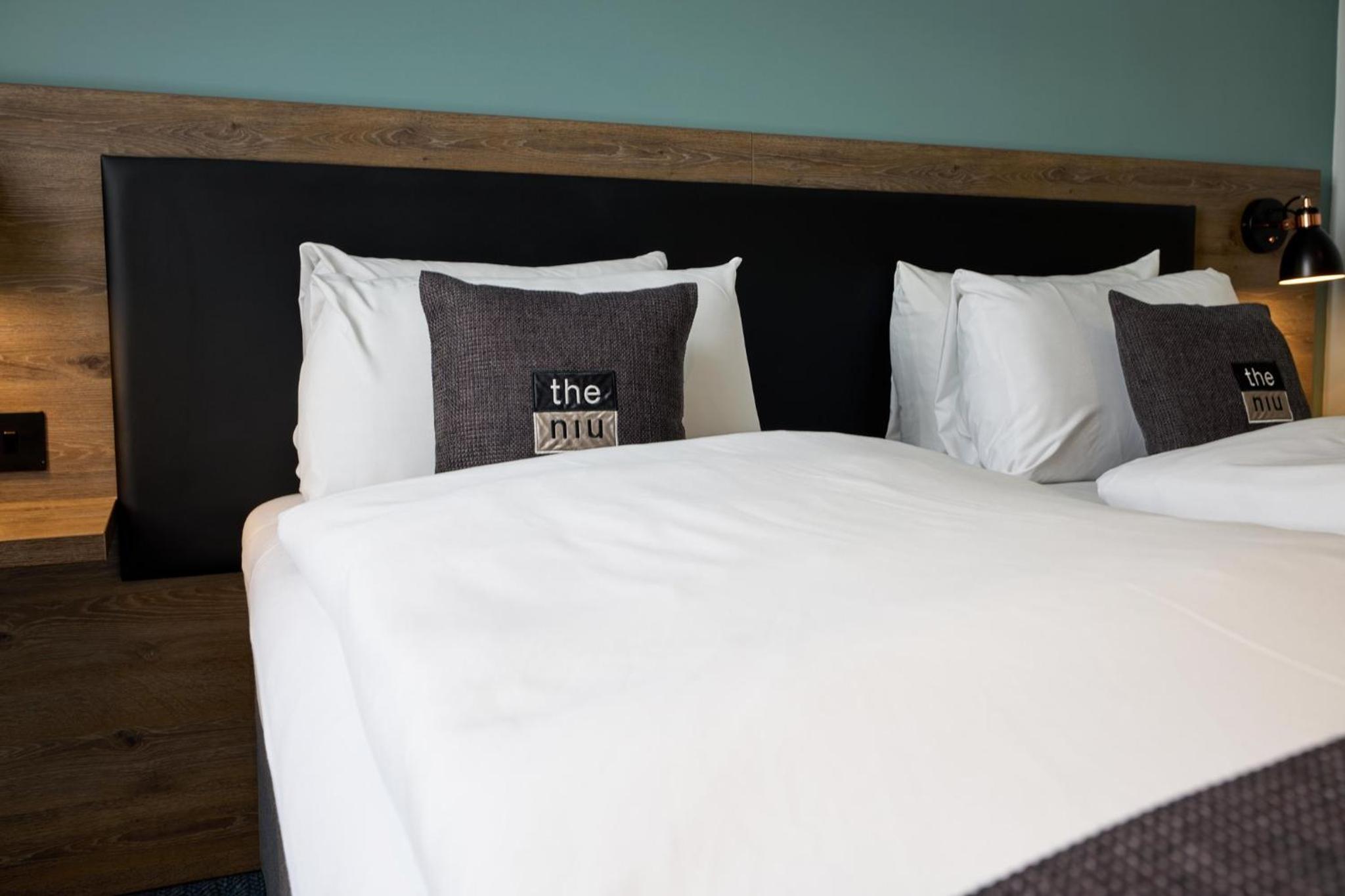 Standard Twin Room - Photo 2