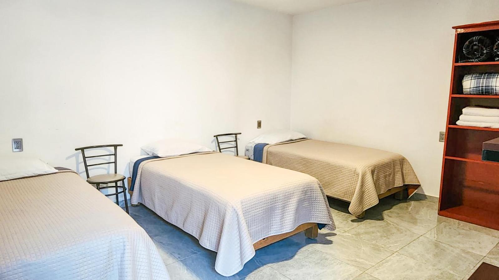 Triple Room - Photo 2