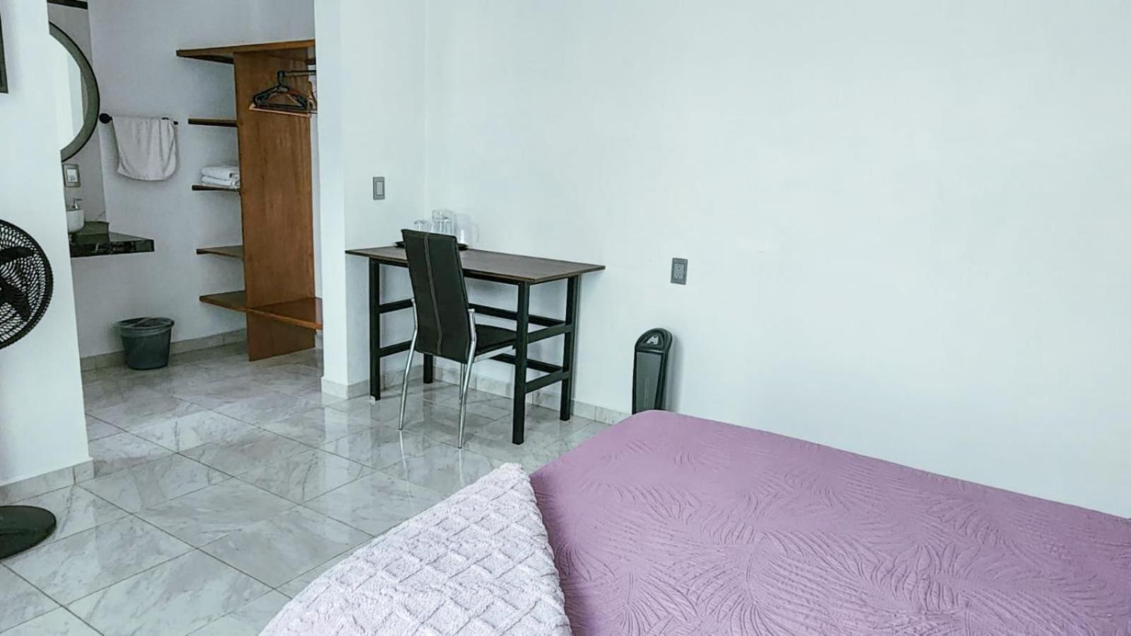 Double Room - Photo 4