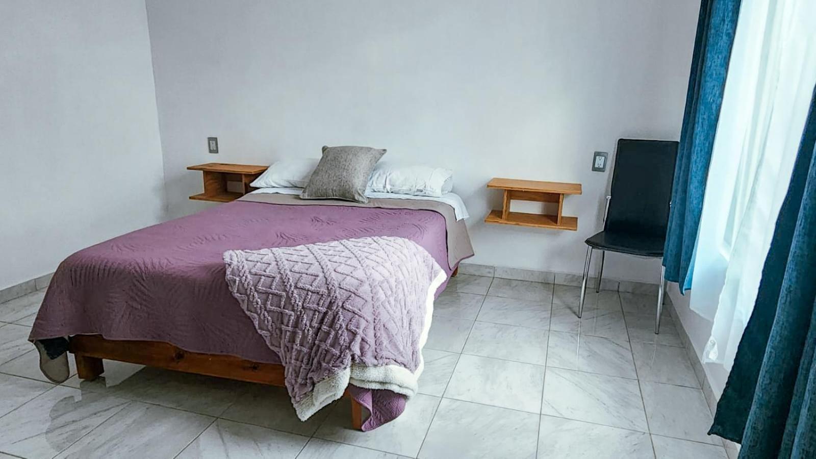 Double Room - Photo 6