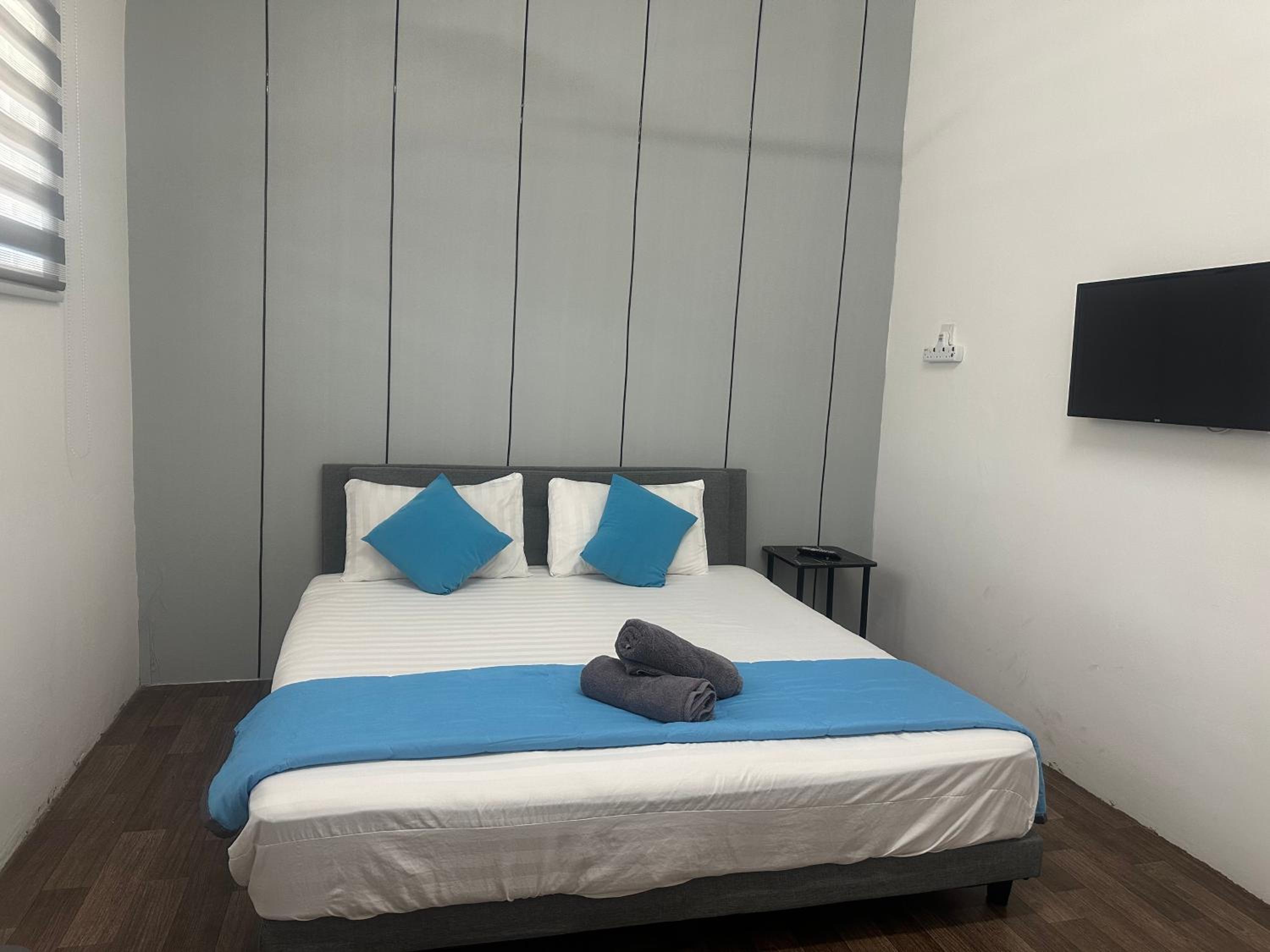 Double Room with Private Bathroom