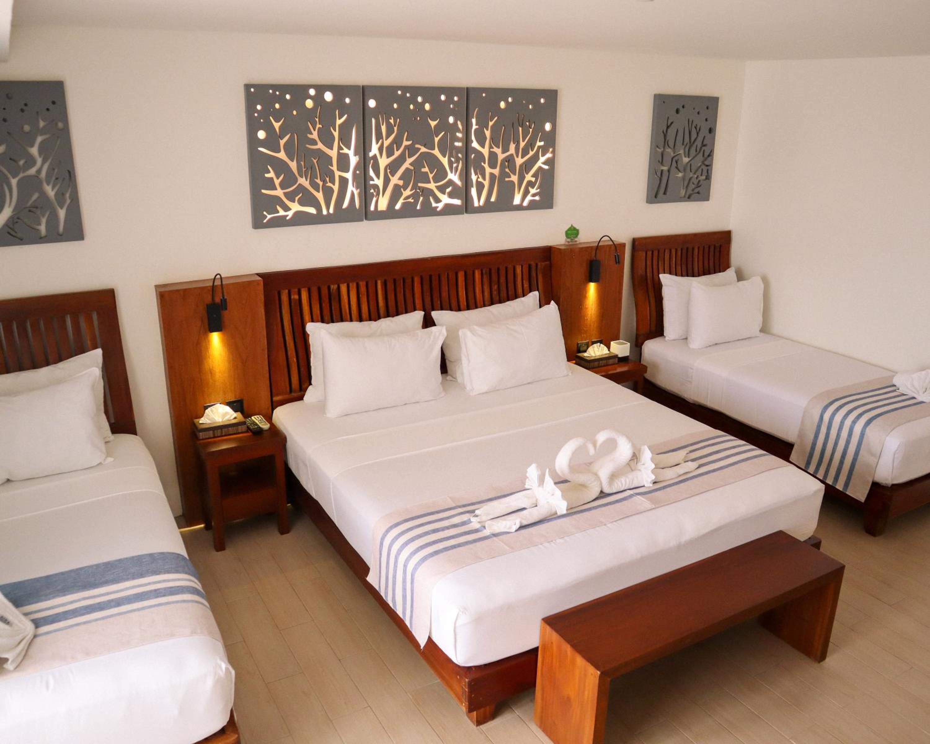 Deluxe Double Room with Sea View - Photo 1