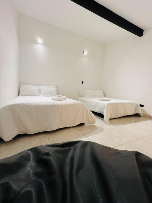 Three-Bedroom House photo 3