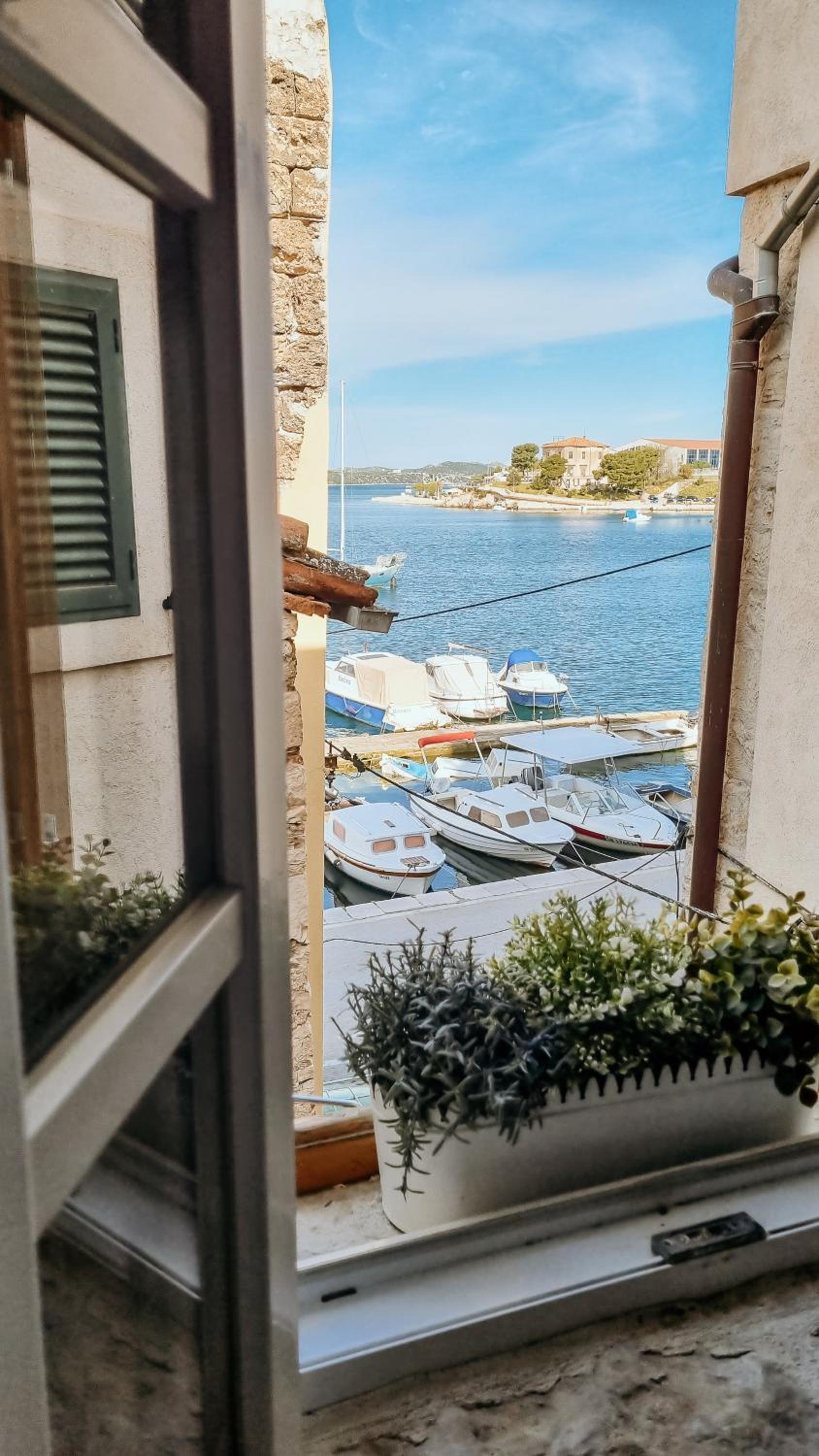 Double Room with Sea View - Photo 32