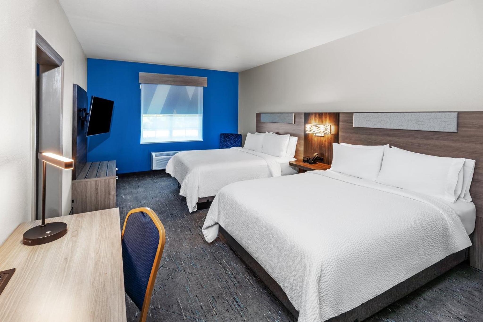Executive Twin Room - Photo 2