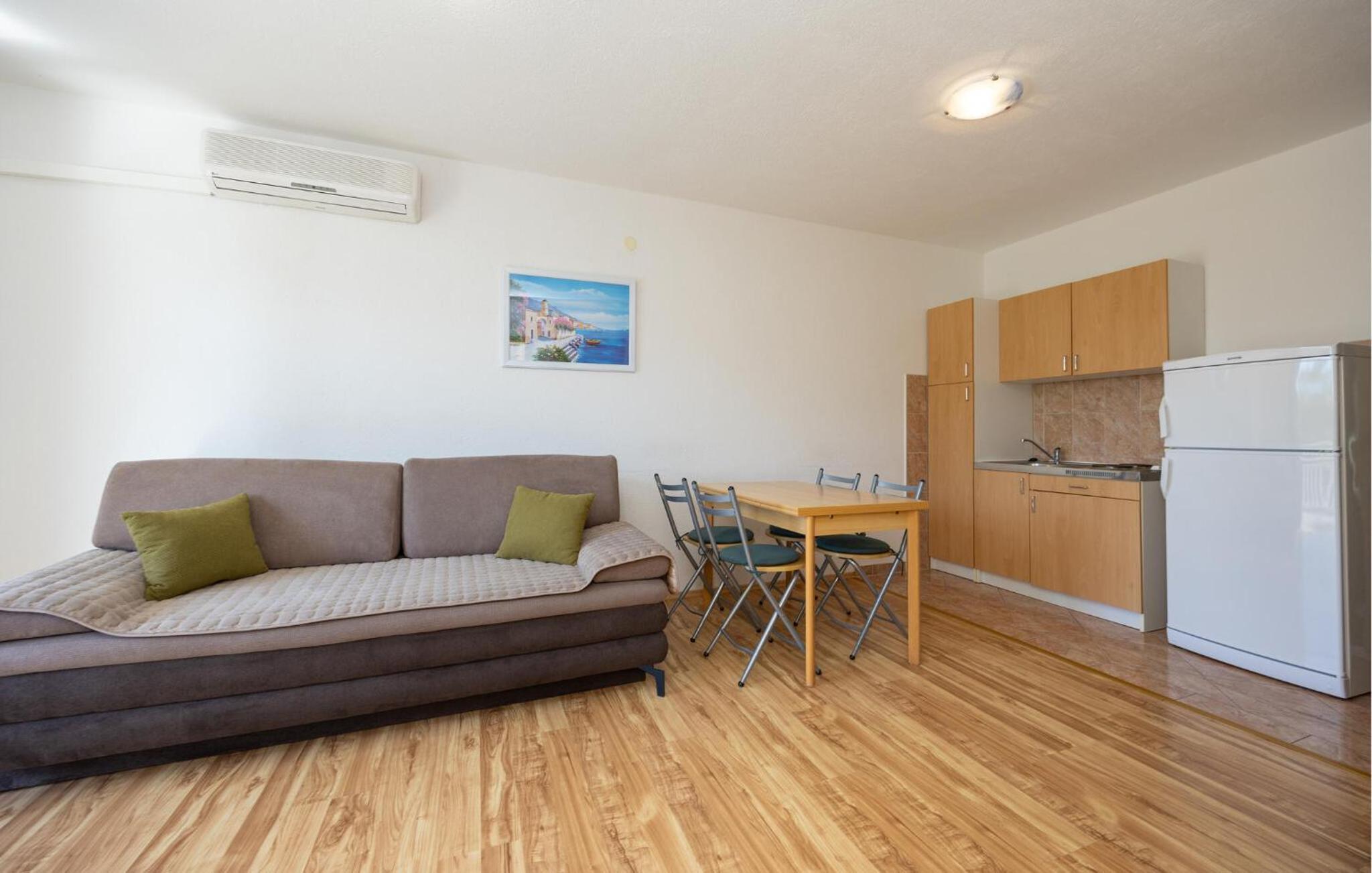 Two-Bedroom Apartment photo 3