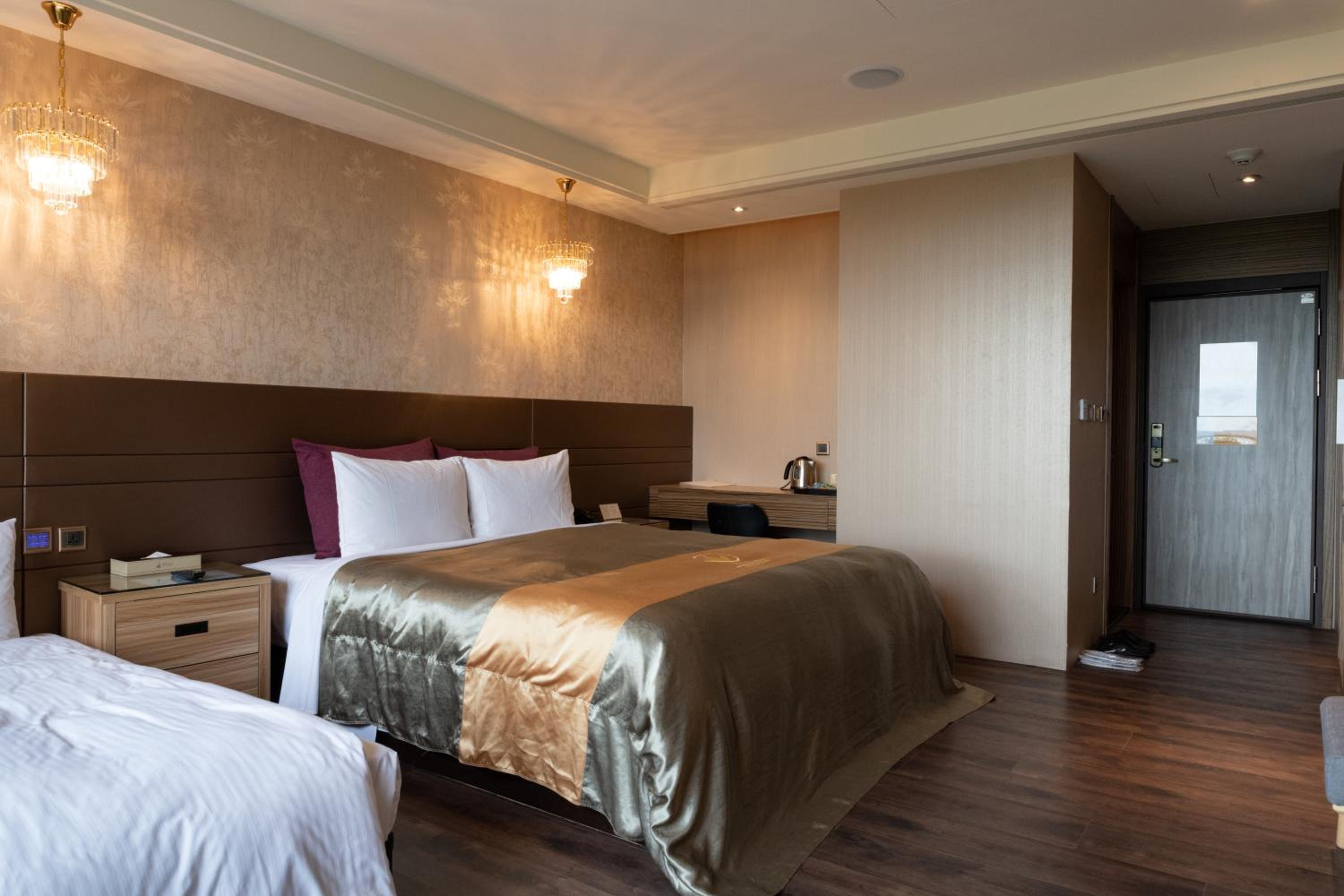 Economy Triple Room