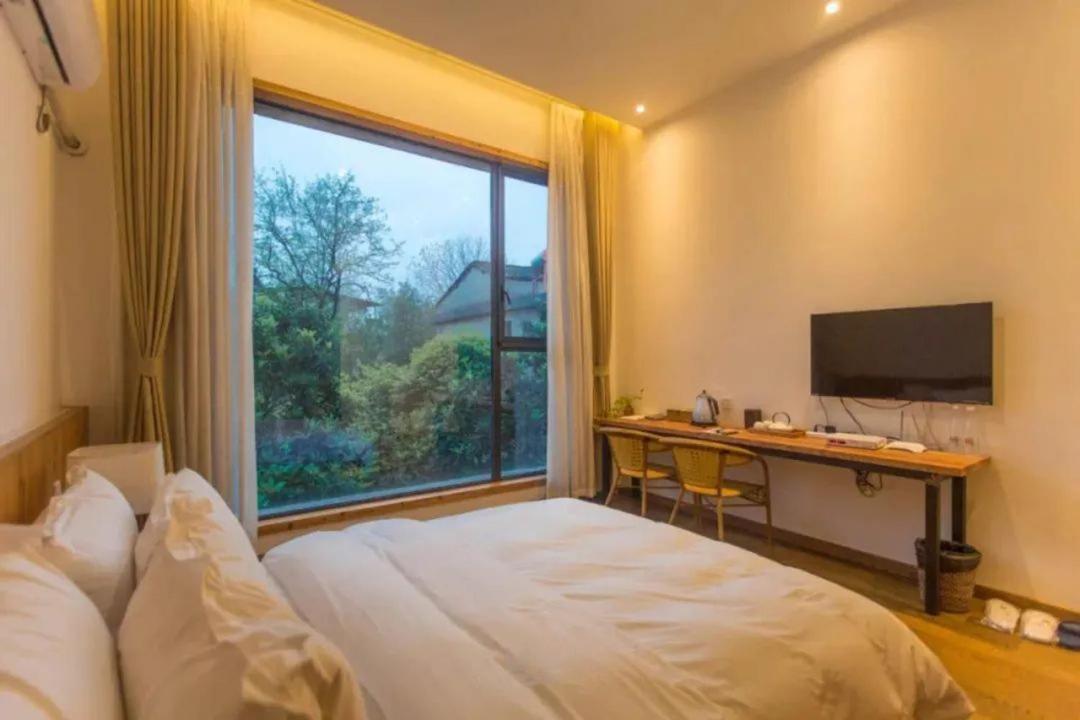 Villa photo 2