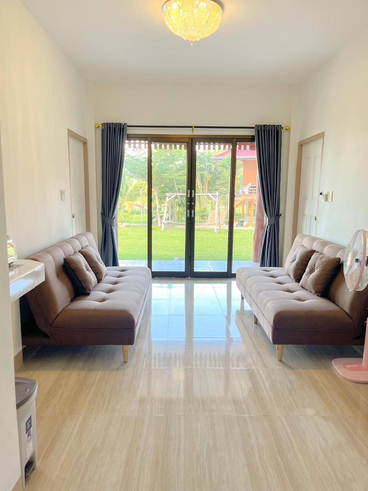 Two-Bedroom House - Photo 10