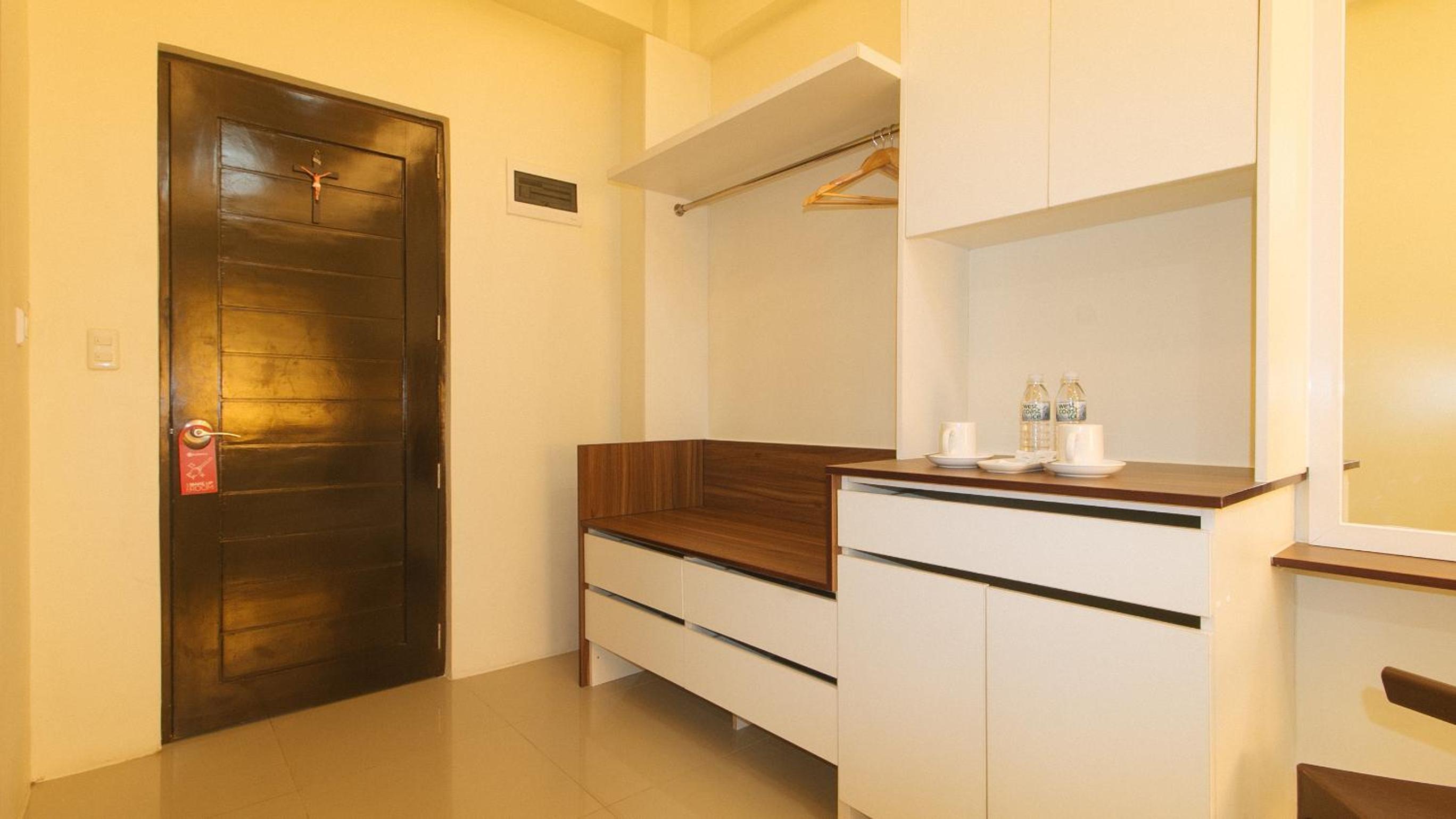 Deluxe Room - Photo 4