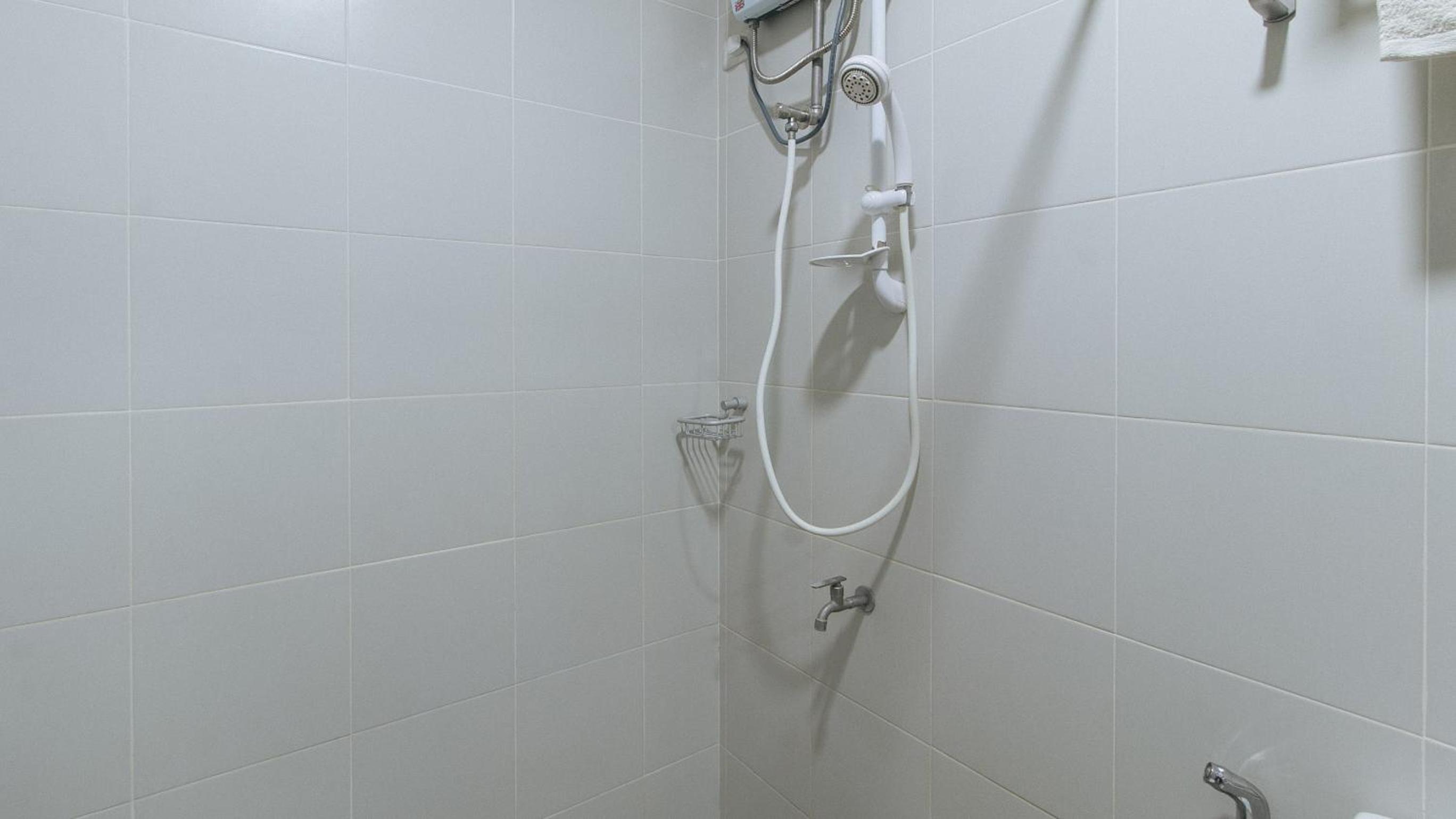 Deluxe Room - Photo 8