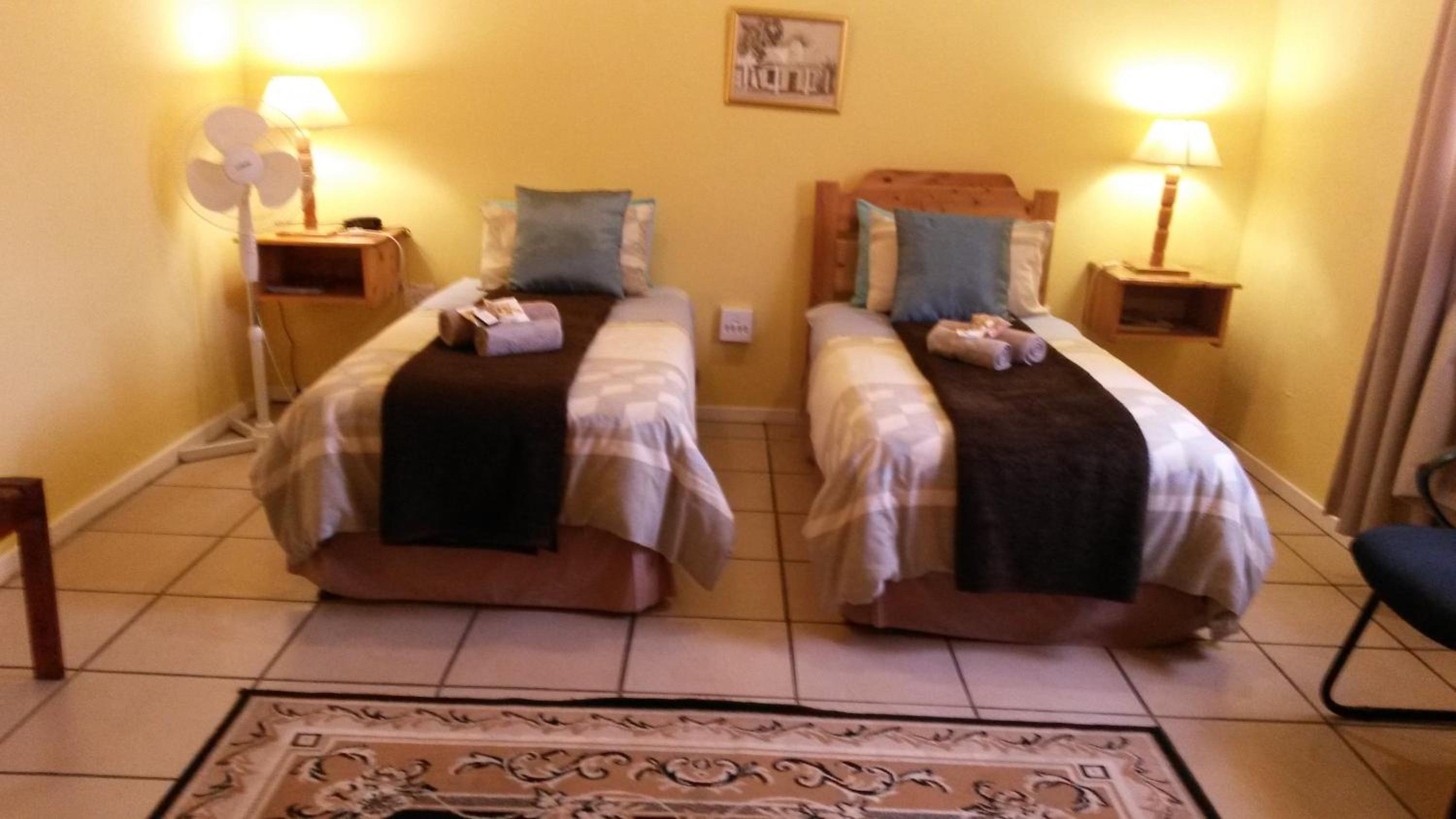 Twin Room - Photo 14