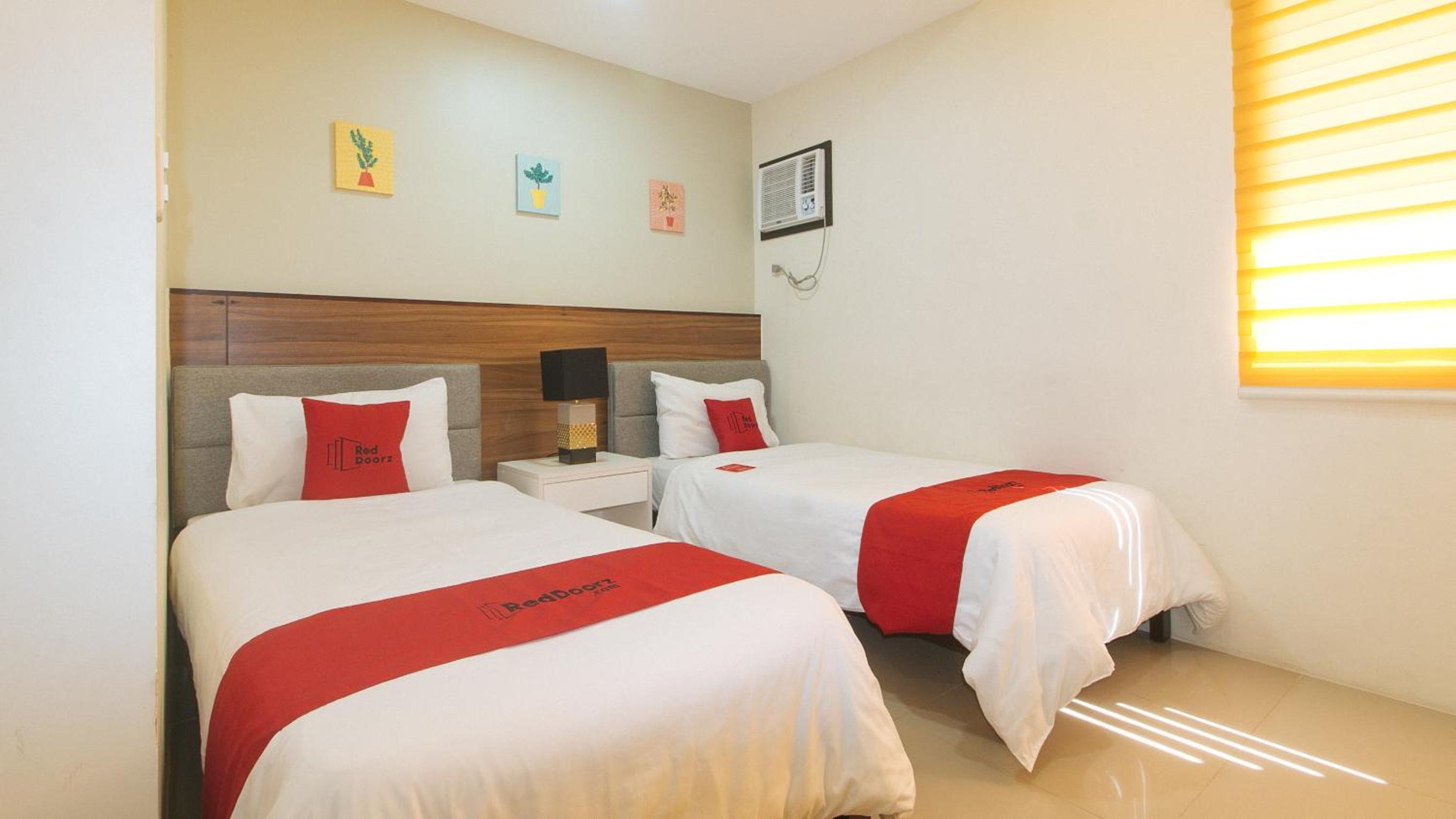 Twin Room - Photo 5