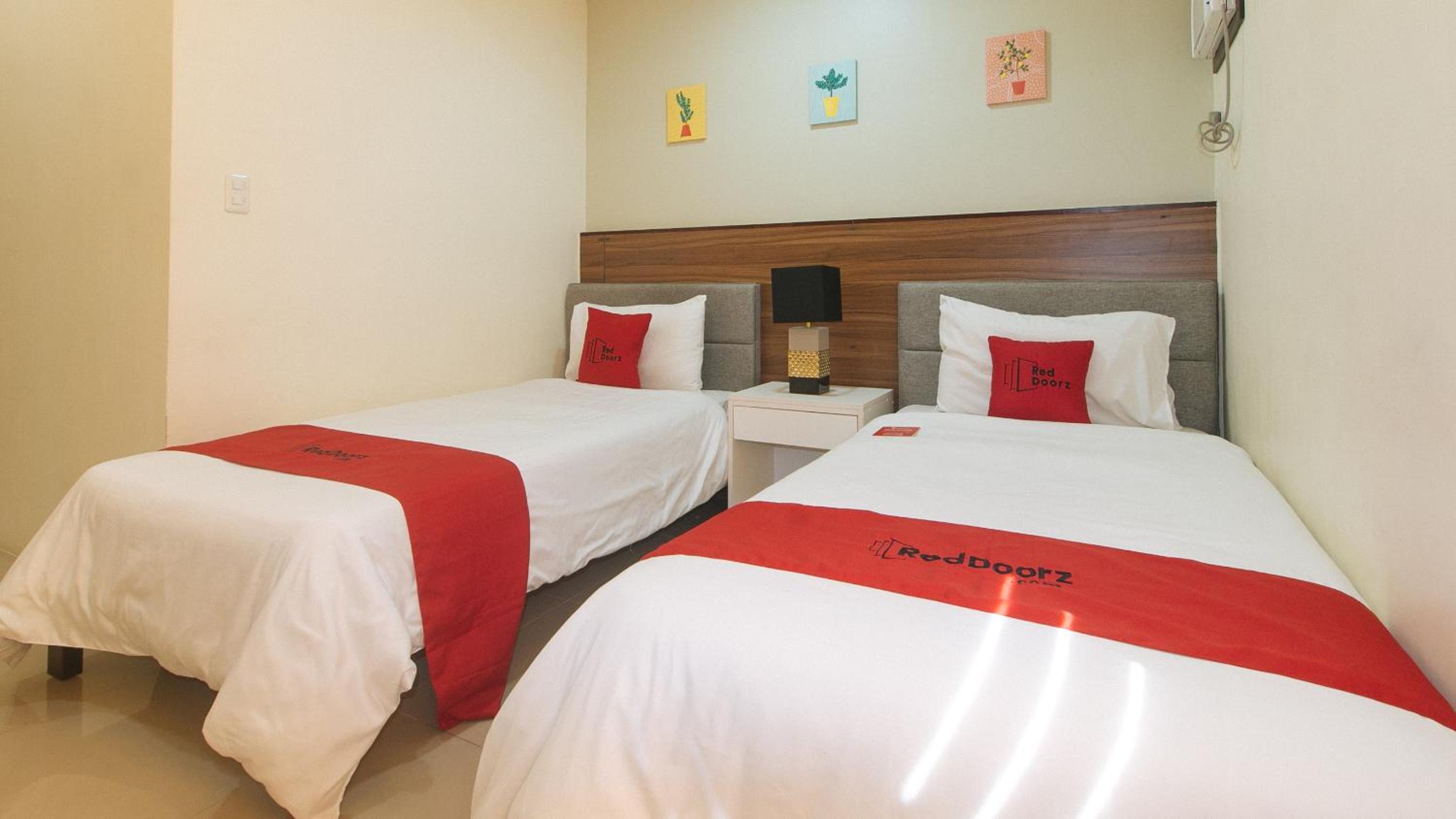 Twin Room - Photo 6