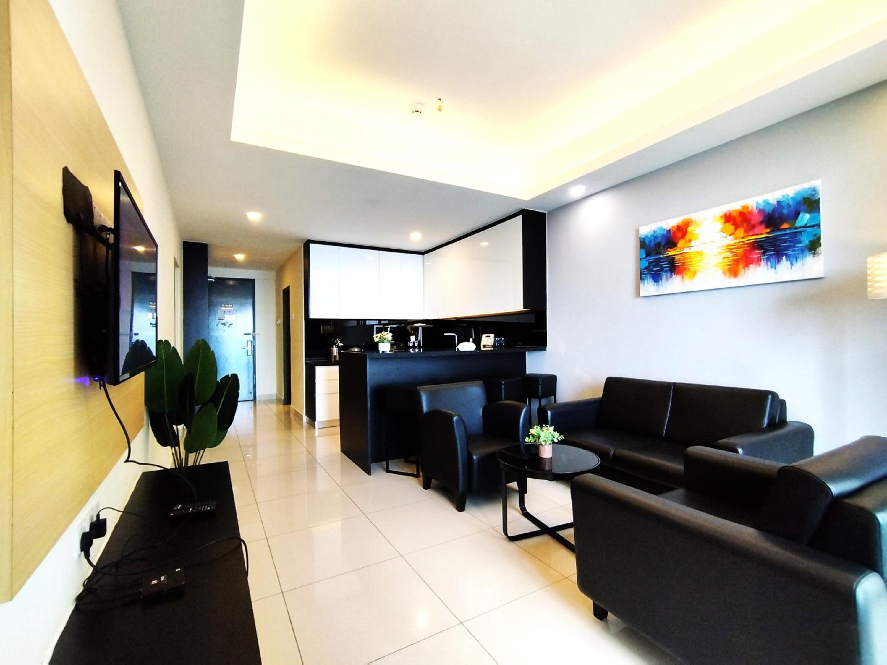 Two-Bedroom Deluxe Apartment with Garden View photo 2