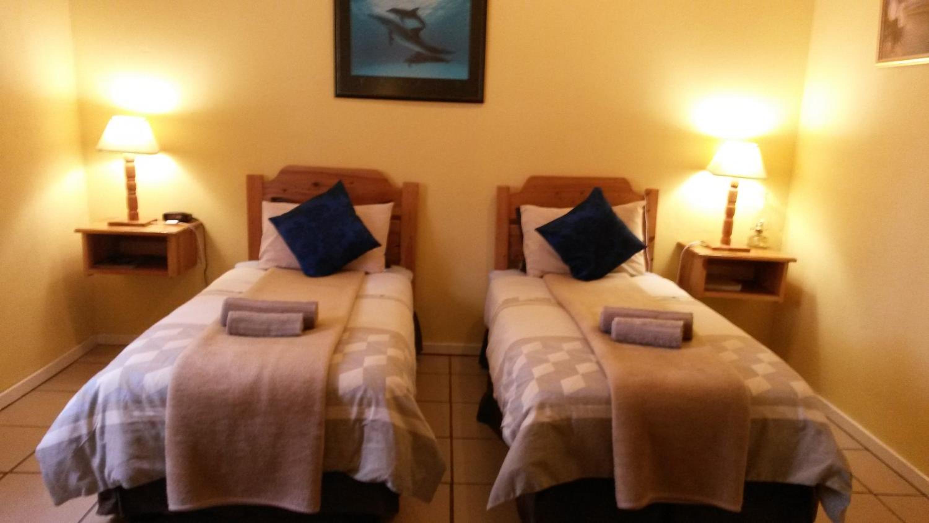 Twin Room - Photo 8