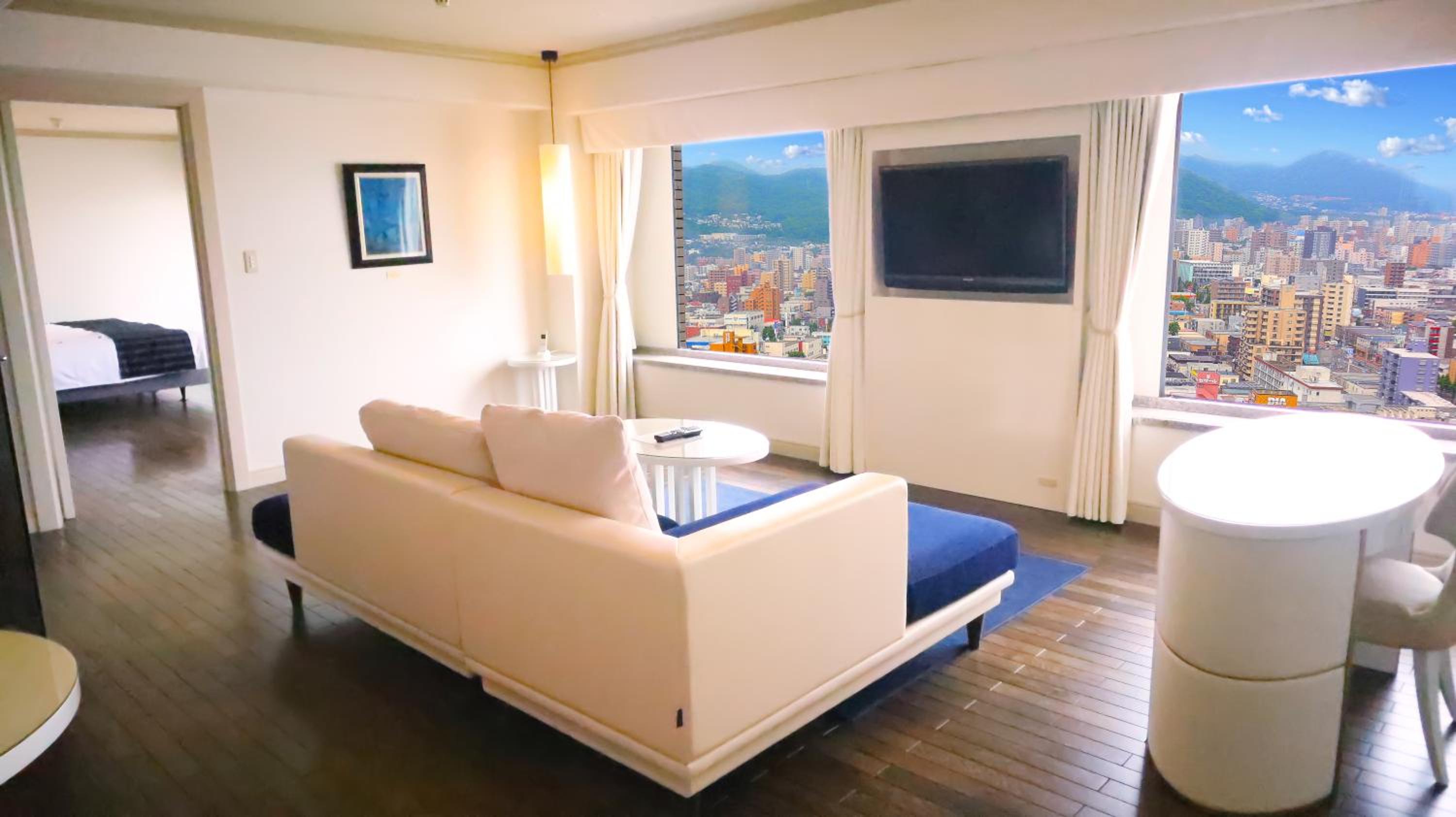 Suite with City View